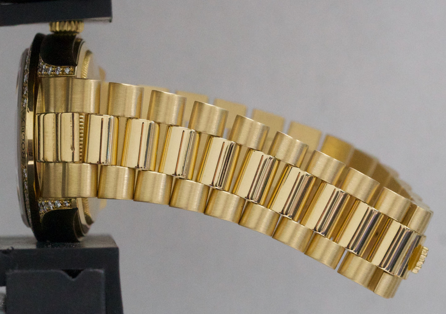 Rolex Day-Date President CROWN COLLECTION 18K Gold MOP DIAMOND 36mm 18138 BOX