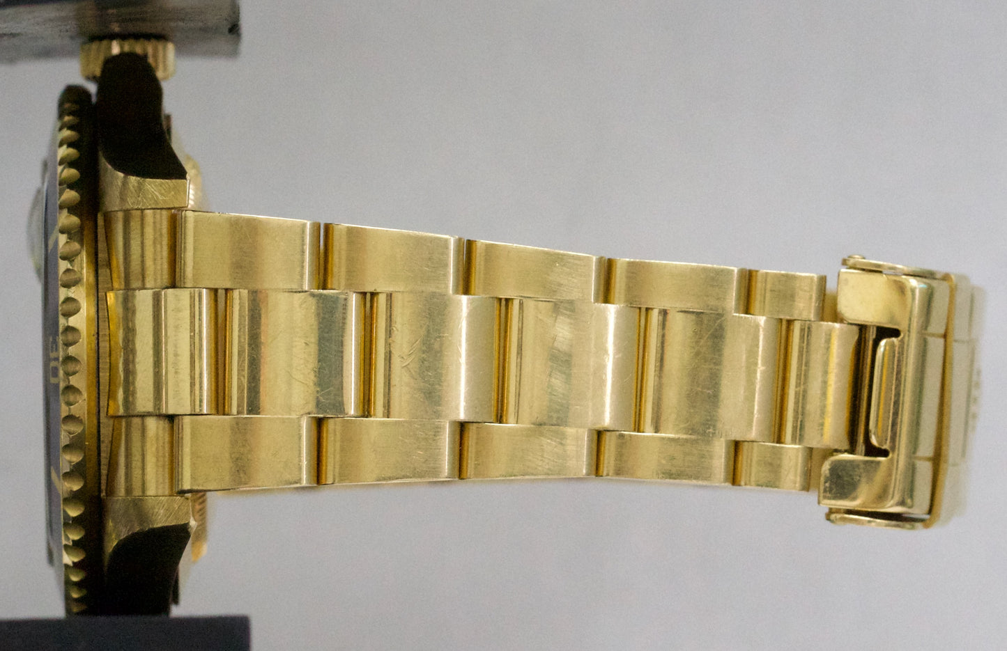 UNPOLISHED Rolex Submariner Date BLUE 18K Yellow Gold NO-HOLES 40mm 16618 Watch