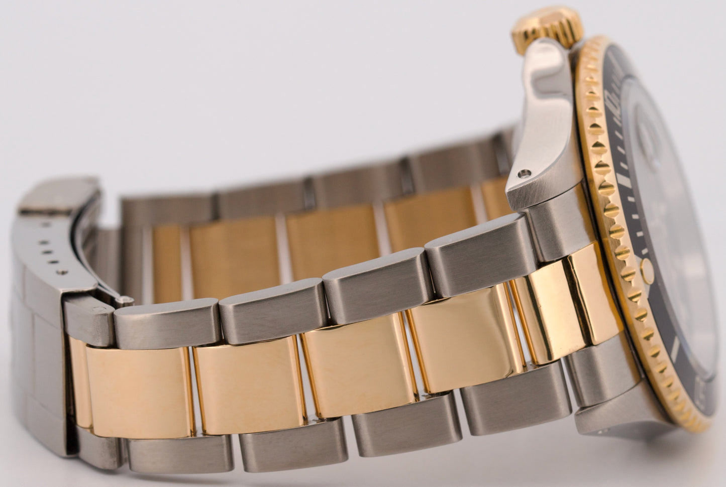 1999 Rolex Submariner Date 40mm BLACK 18K Yellow Gold SWISS ONLY Steel 16613