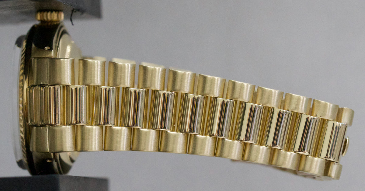 1973 Rolex DateJust Midsize 6827 President MOP Diamond 18K Yellow Gold 31mm
