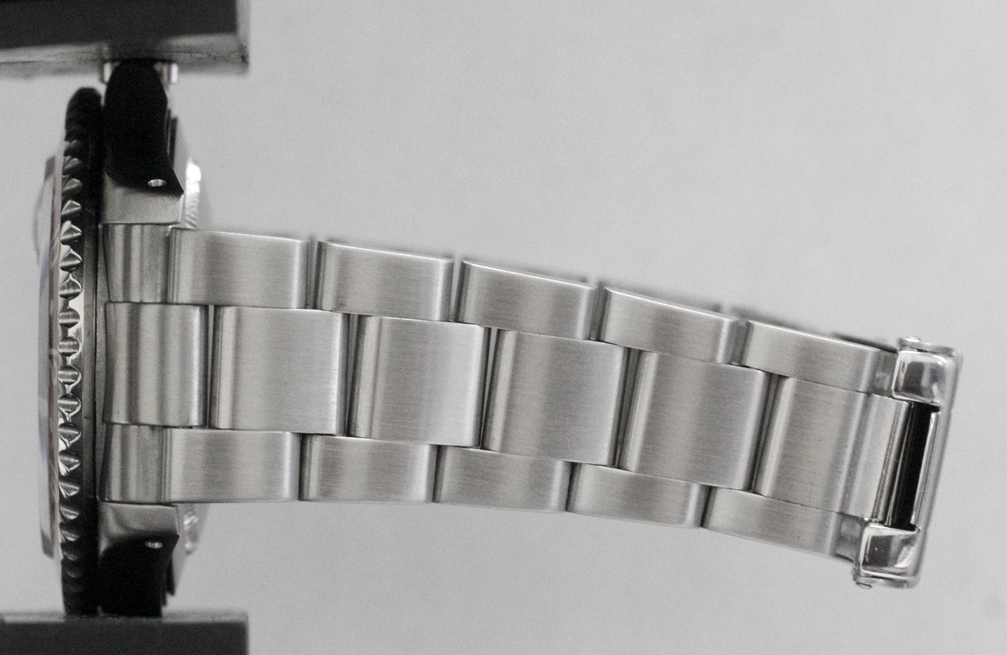 Rolex GMT-Master II 40mm COKE Red Black Stainless Steel OYSTER Date 16710 Watch