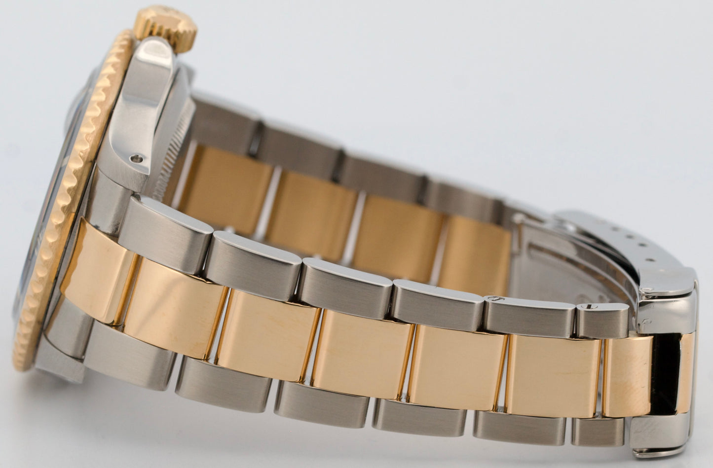 Rolex Submariner Date 40mm BLACK Two-Tone 18K Yellow Gold GOLD BUCKLE 16613