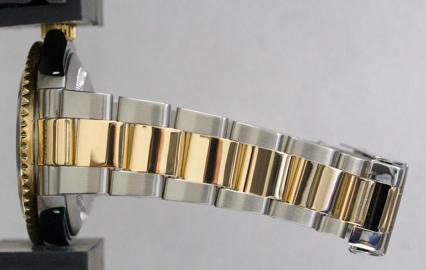 Rolex Submariner Date 40mm BLACK Two-Tone 18K Yellow Gold GOLD BUCKLE 16613