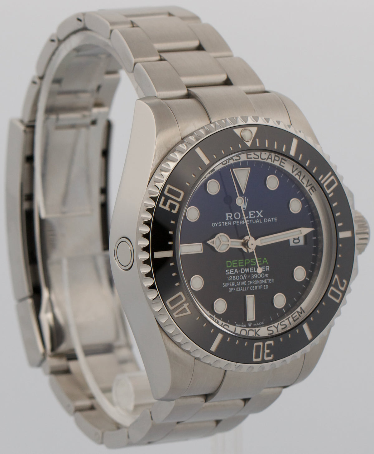 2026 RSC Rolex Sea-Dweller Deepsea 136660 James Cameron Blue 44mm Box Papers