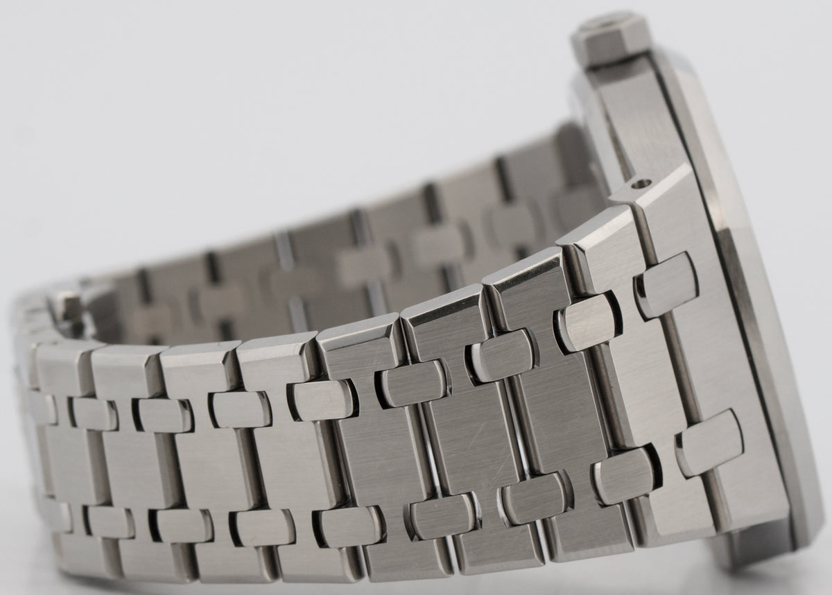 Audemars Piguet Royal Oak 15400ST.OO.1220ST.02 White Stainless Steel 41mm Watch