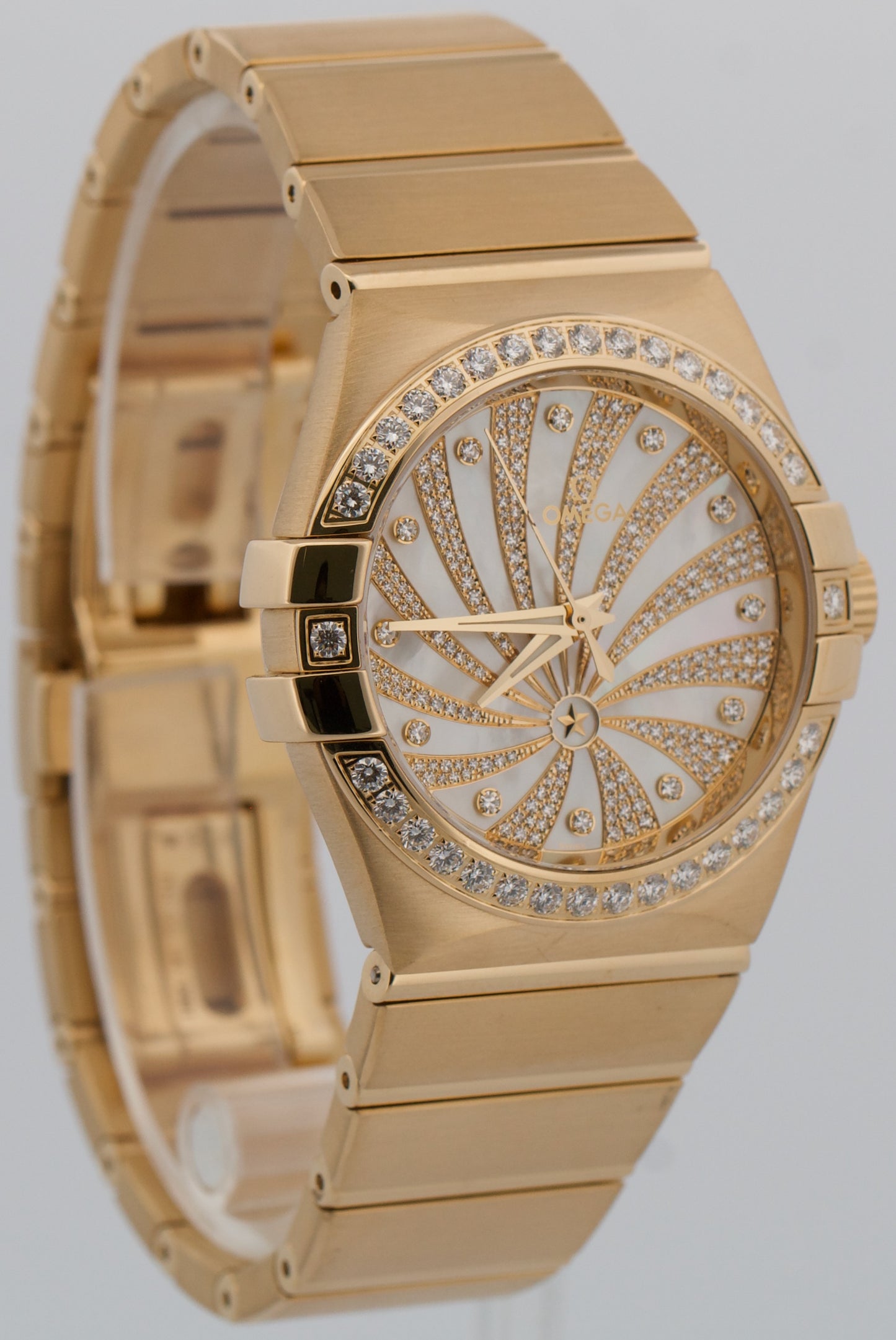 Omega Constellation FACTORY MOP DIAMOND 18K Yellow Gold 35mm 123.55.35.20.55.001
