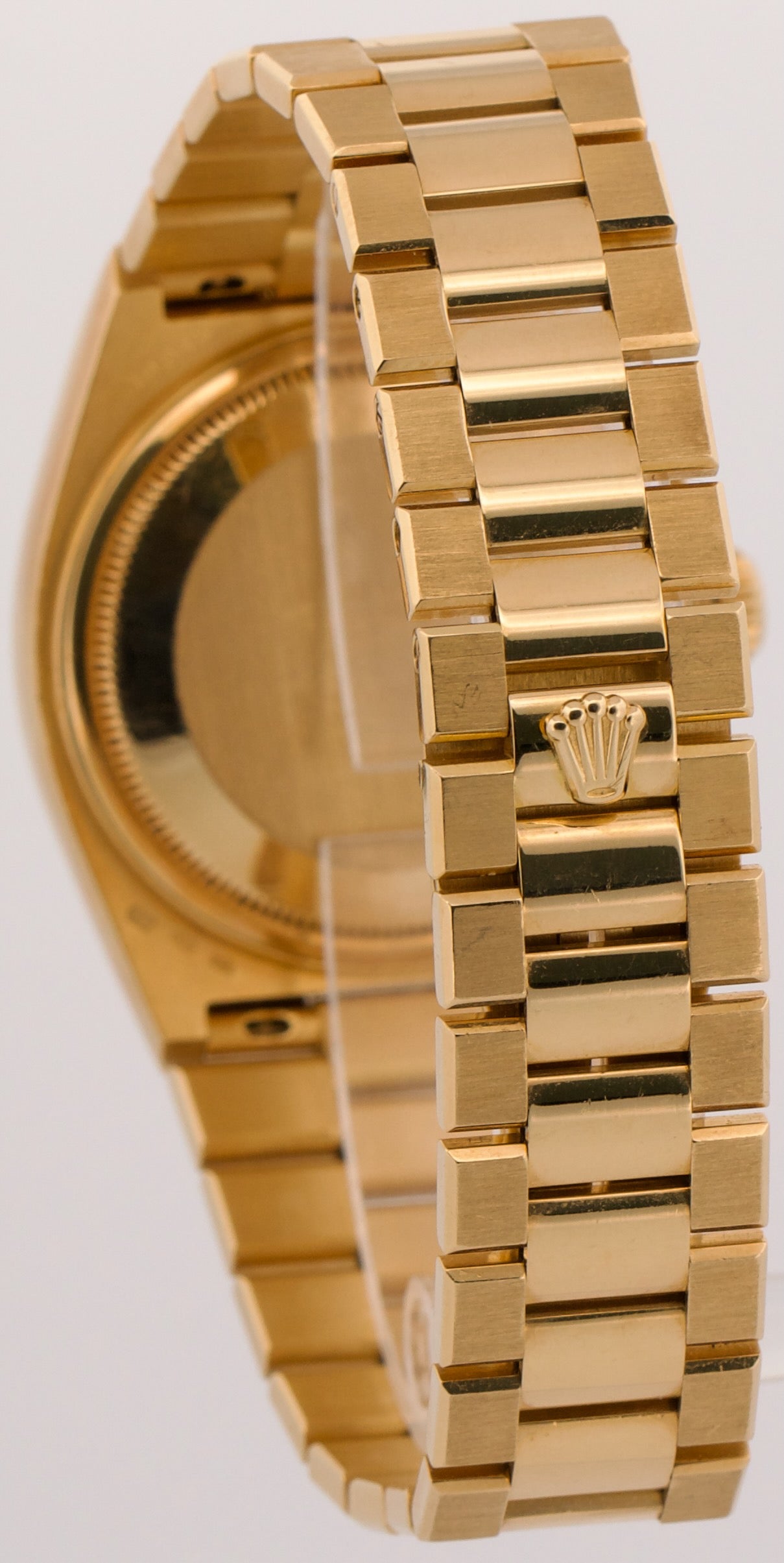 1983 Rolex OysterQuartz Day-Date FACTORY CHAMPAGNE DIAMOND 36mm 18K Gold 19018