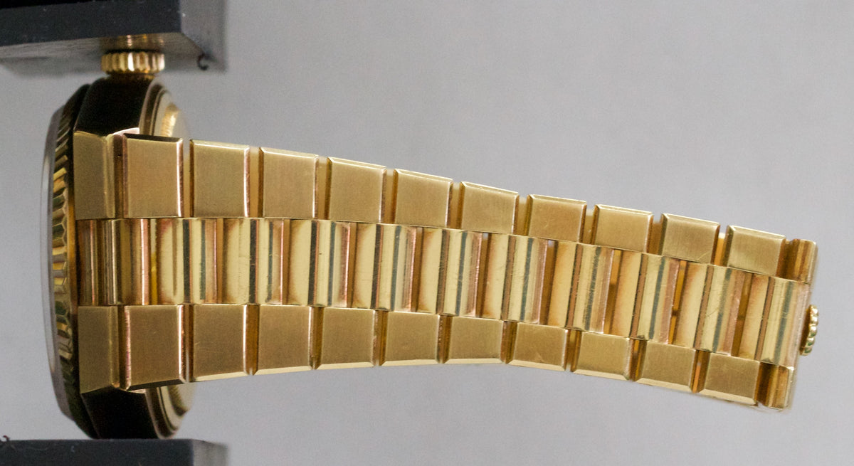 Rolex OysterQuartz Day-Date 18K Factory Blue Computer Arabic 19018 Box Papers