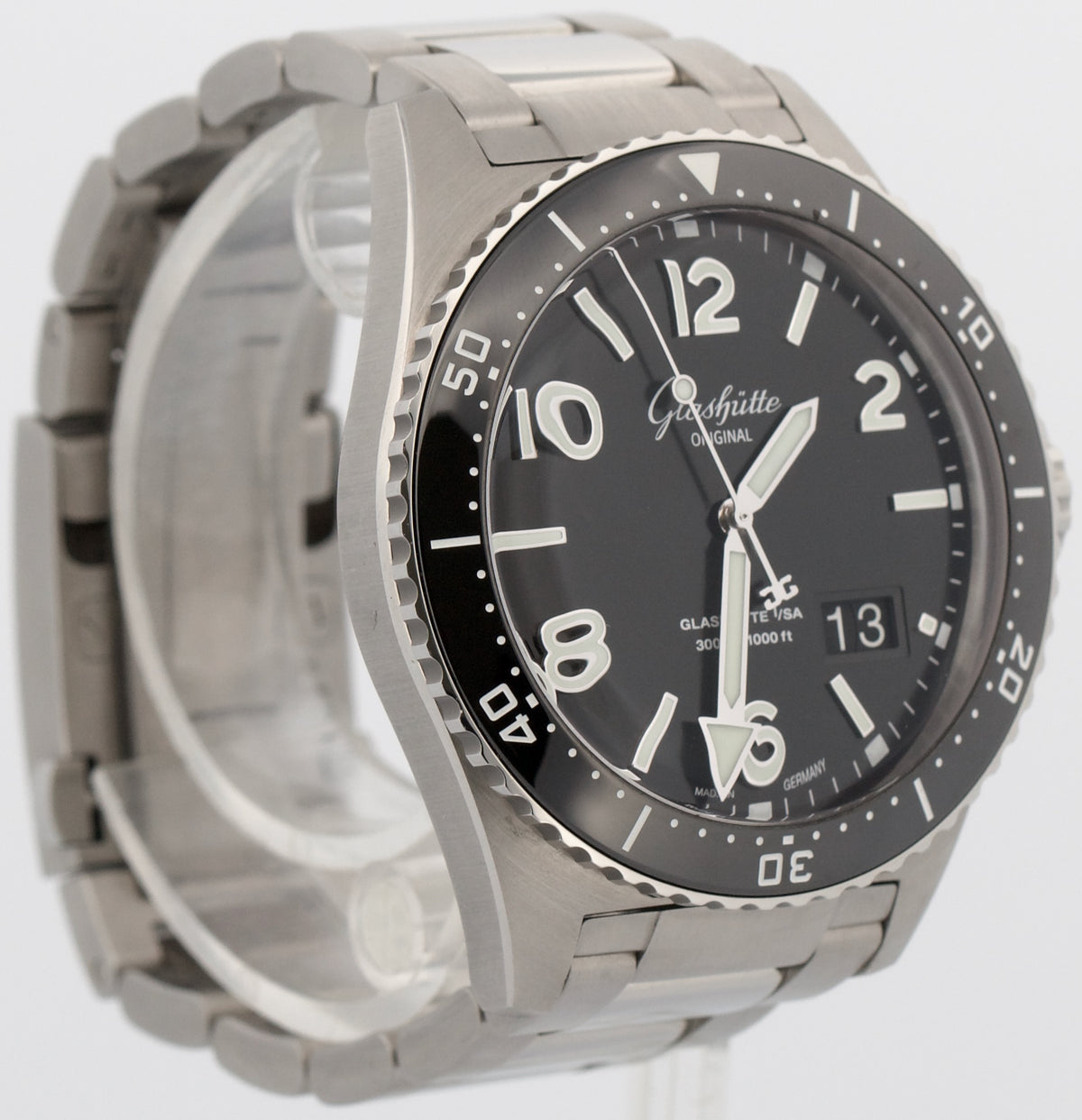 2022 Glashutte SeaQ Panorama Date 1-36-13-01-80-70 Black Steel 43mm Box Papers