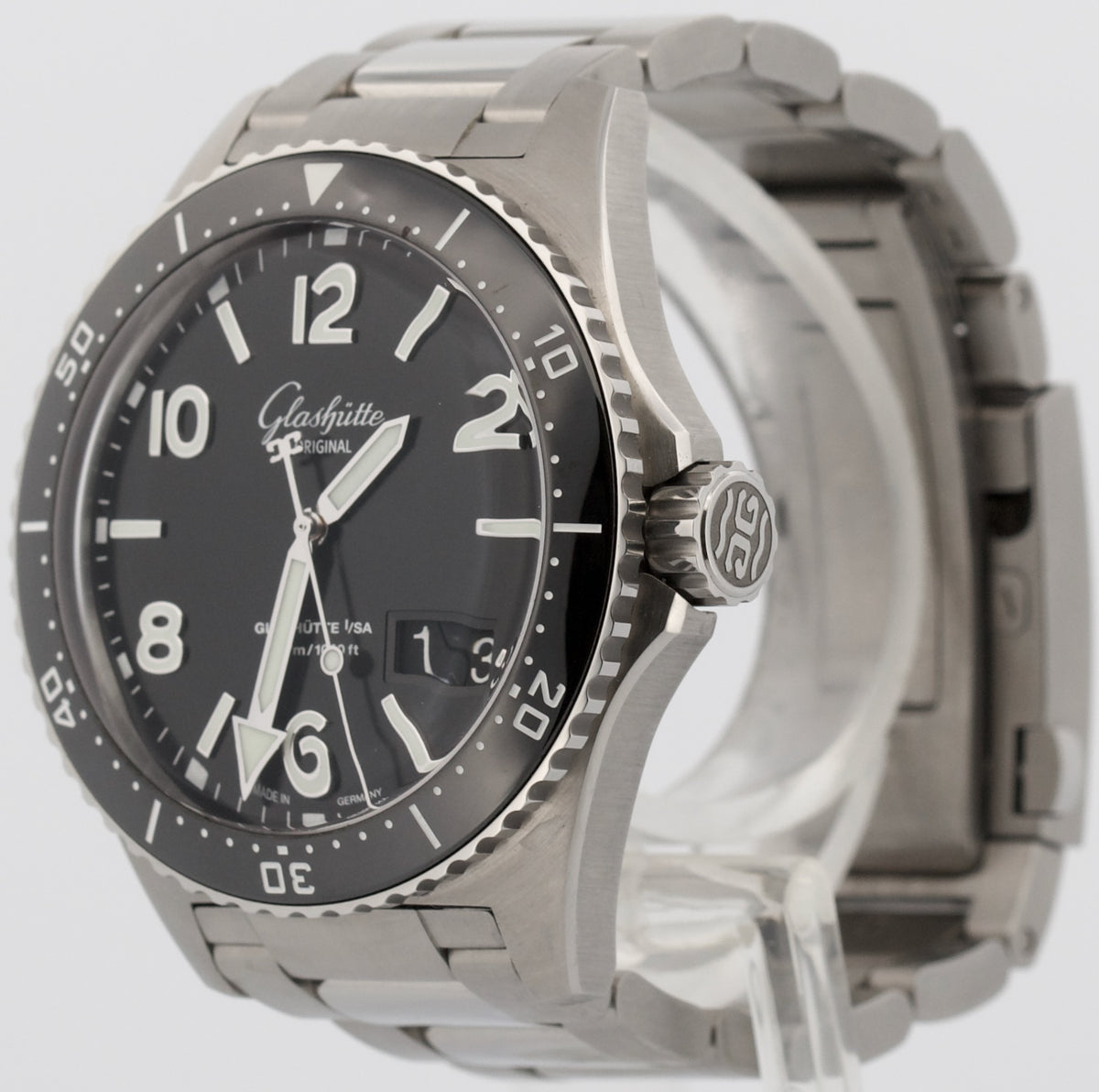 2022 Glashutte SeaQ Panorama Date 1-36-13-01-80-70 Black Steel 43mm Box Papers