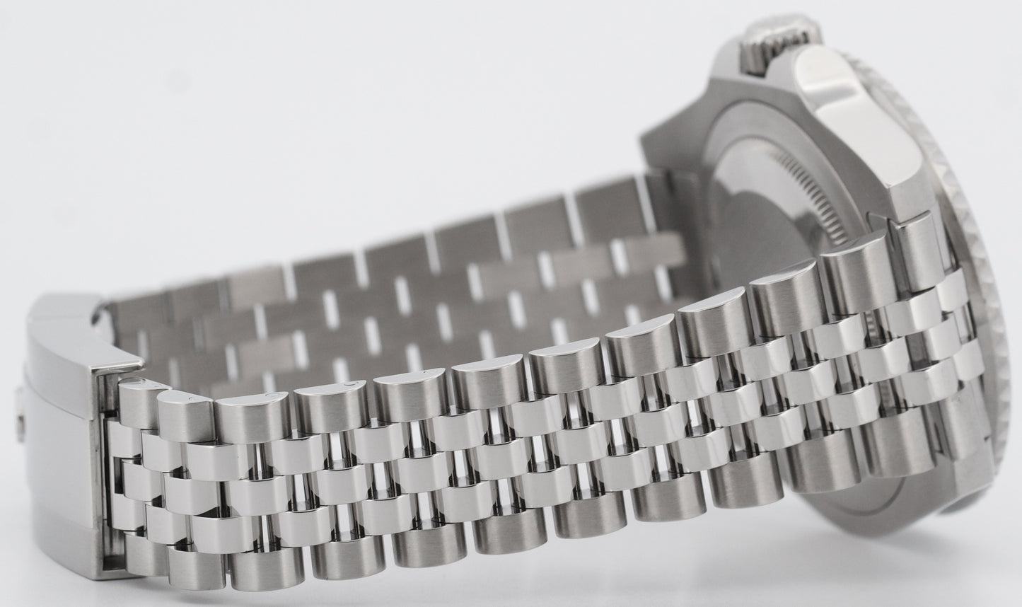 2021 PAPERS Rolex GMT-Master II BATGIRL 40mm Blue Steel JUBILEE 126710 BLNR BOX