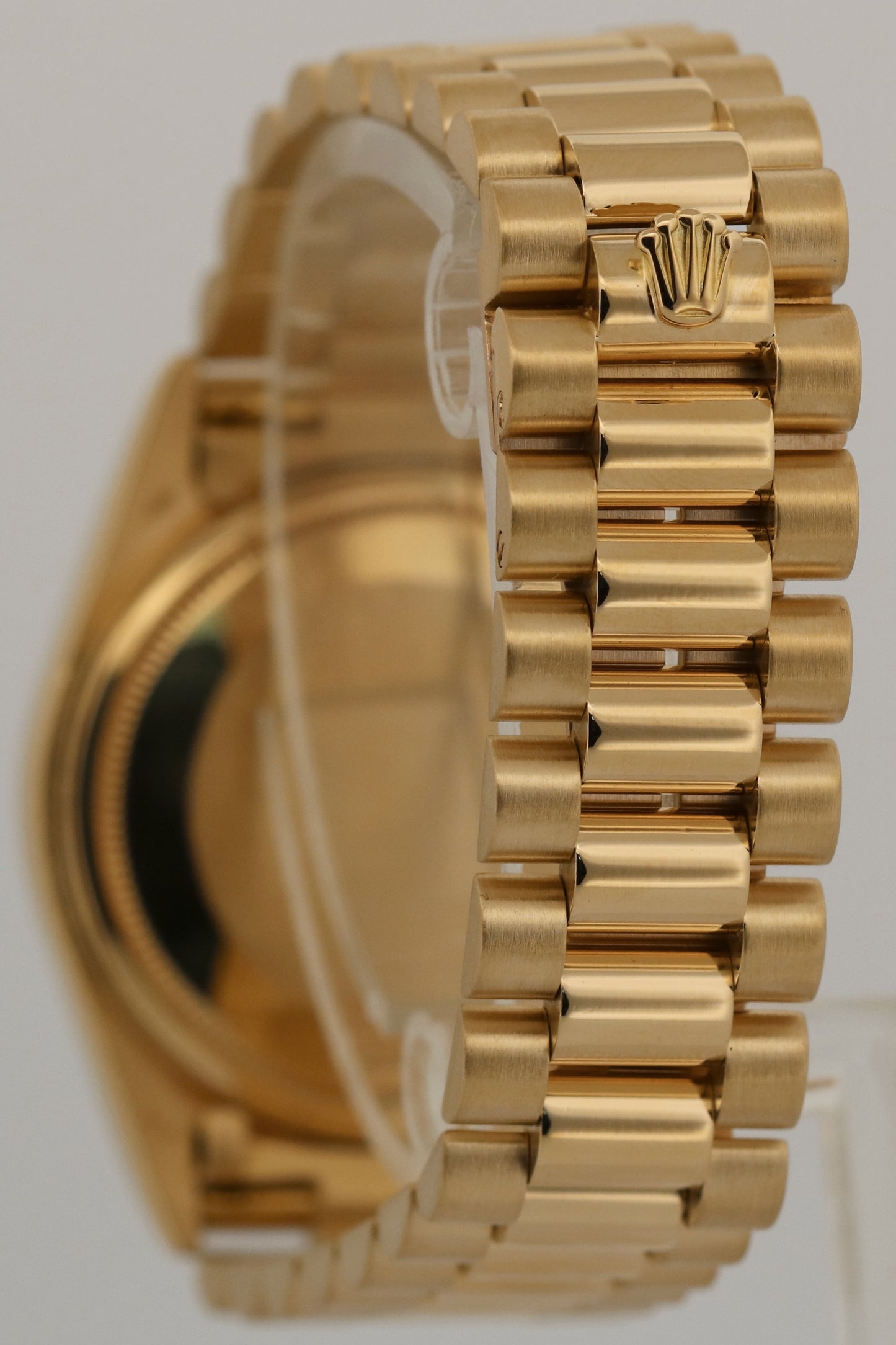 1984 Rolex Day-Date President BLACK 36mm 18K Yellow Gold Fluted 18038 Watch