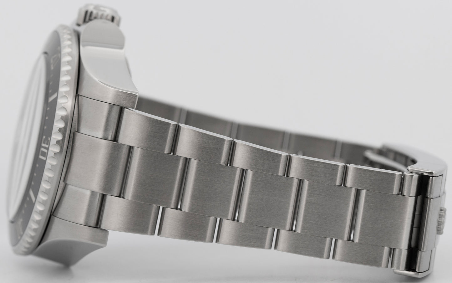 2023 PAPERS Rolex Sea-Dweller Deepsea Black Stainless Steel 44mm 136660 BOX