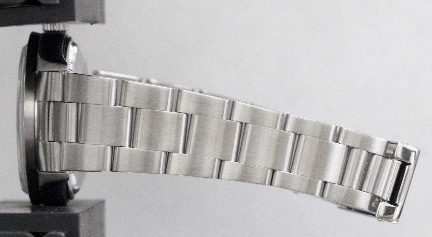 Rolex Oyster Perpetual Date 34mm BLACK Stainless Steel Oyster NO-HOLES 15210