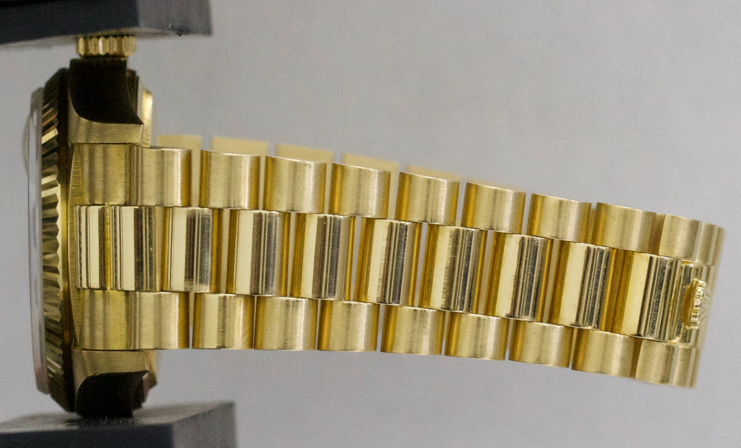 TOP CONDITION PAPERS Rolex Day-Date President CHAMPAGNE 18K Gold 36mm 18038 BOX