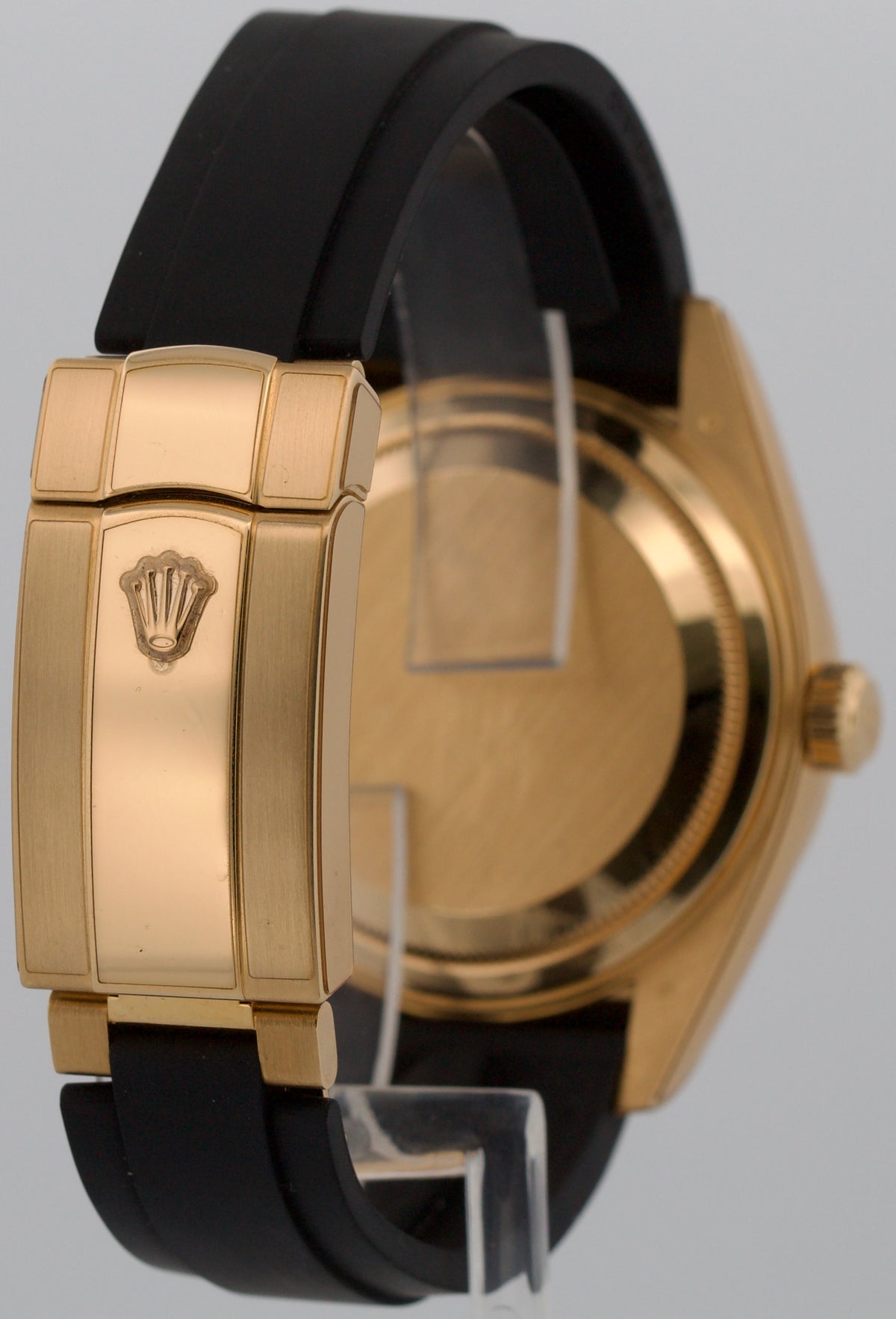 2023 Rolex Sky-Dweller 326238 Champagne 18K Gold Oysterflex 42mm Box Papers