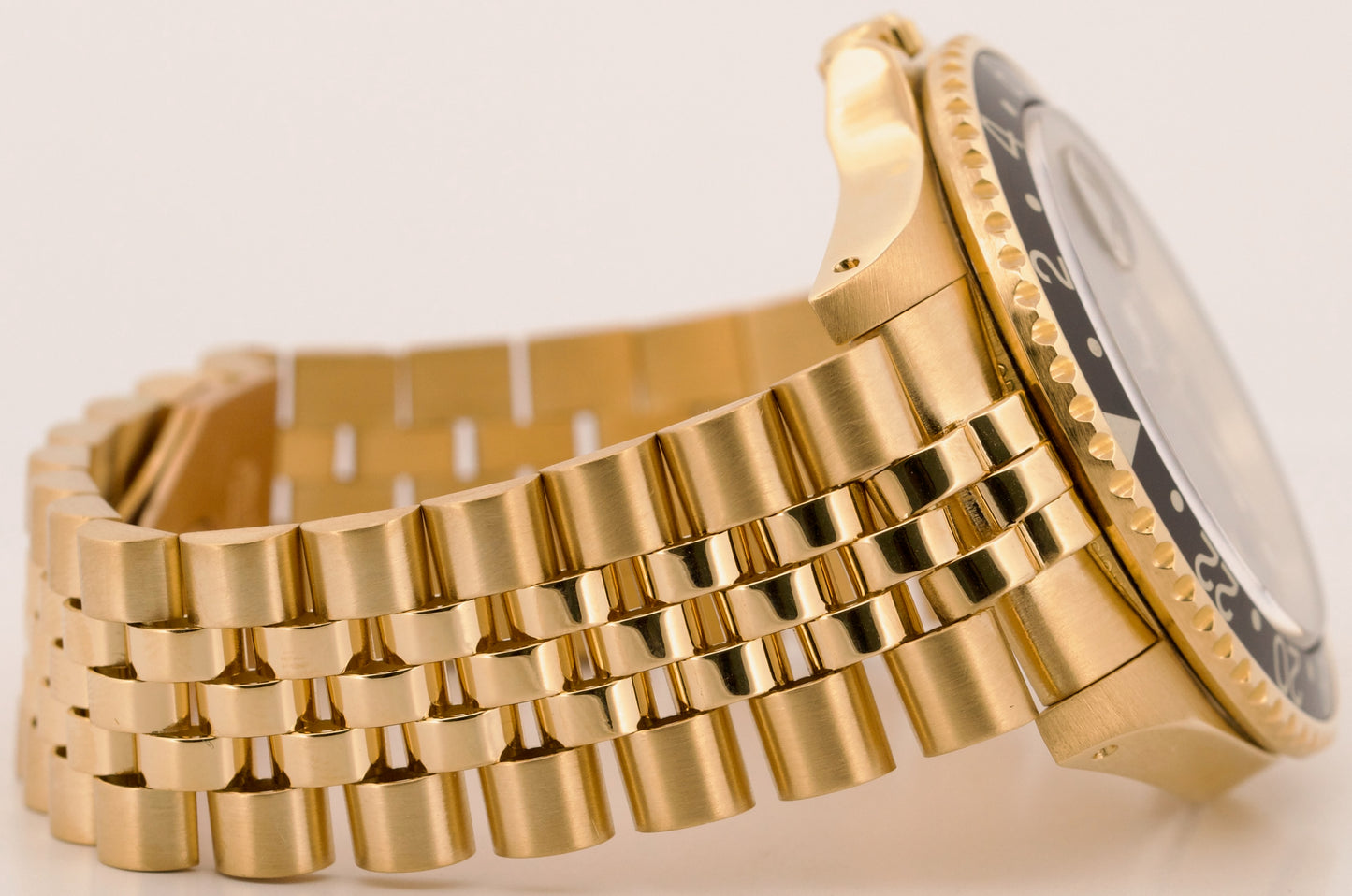 Rolex GMT-Master BLACK 18K Yellow Gold Jubilee Automatic 40mm Watch 16758