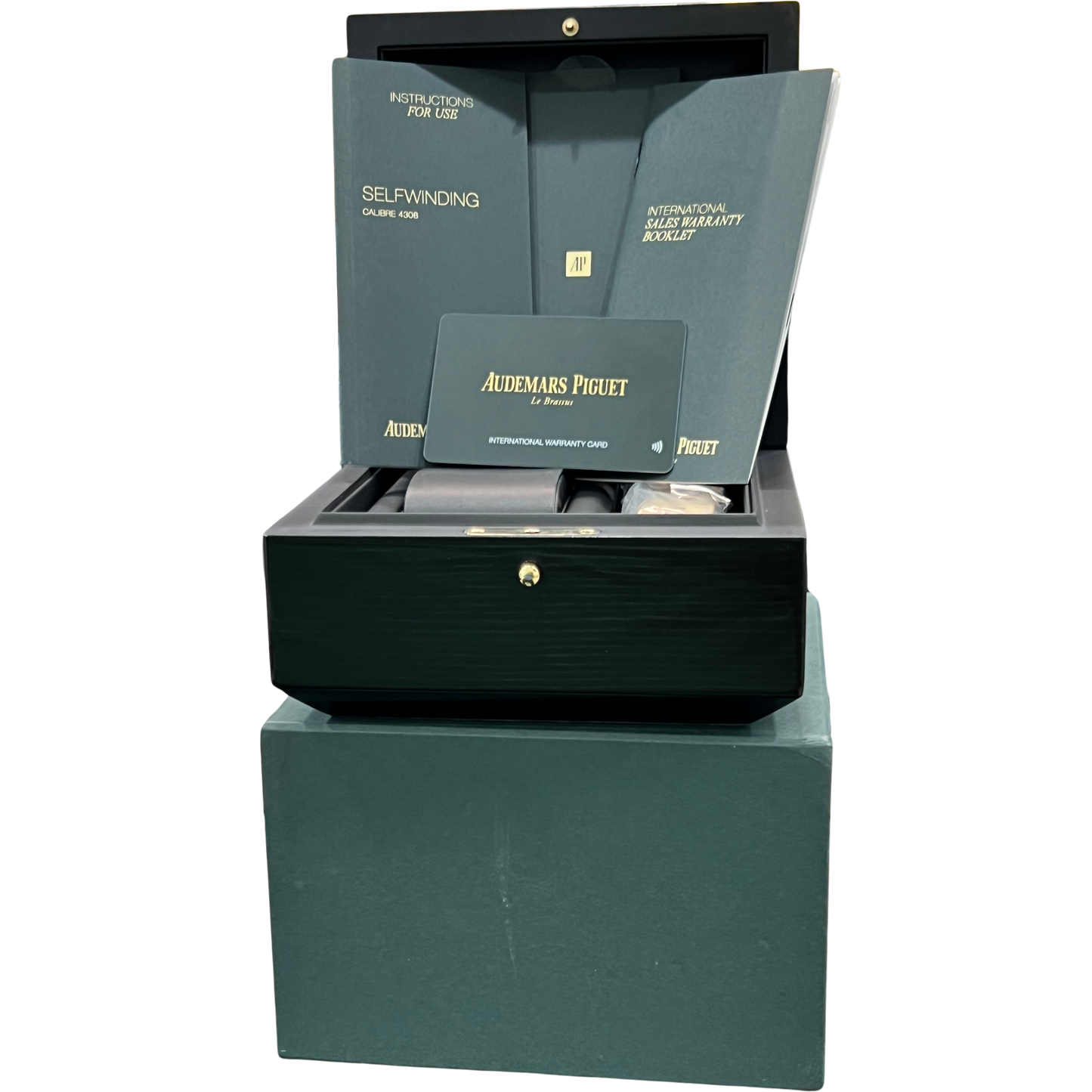 MINT PAPERS Audemars Piguet Royal Oak Offshore Diver 15720CN 18K GOLD 42mm BOX