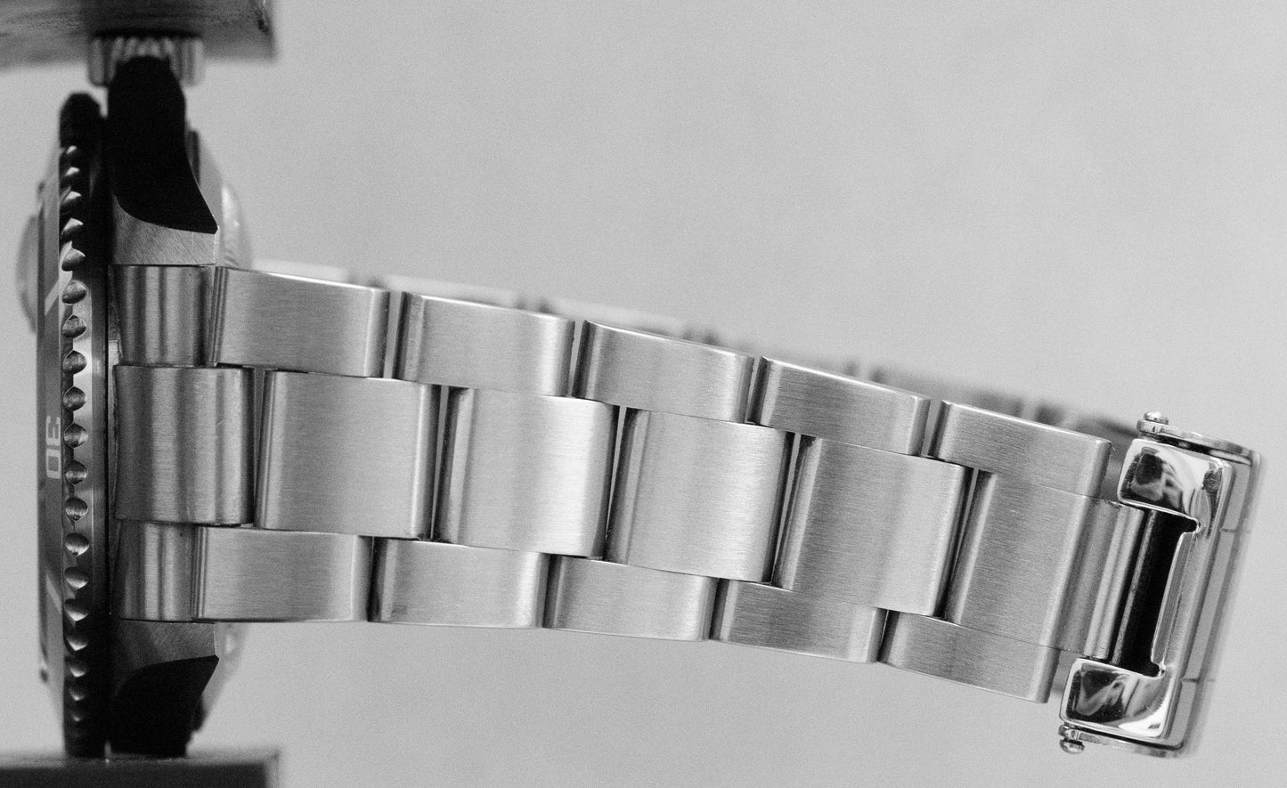 Rolex Submariner Date BLACK Stainless Steel REHAUT No-Holes 40mm Watch 16610