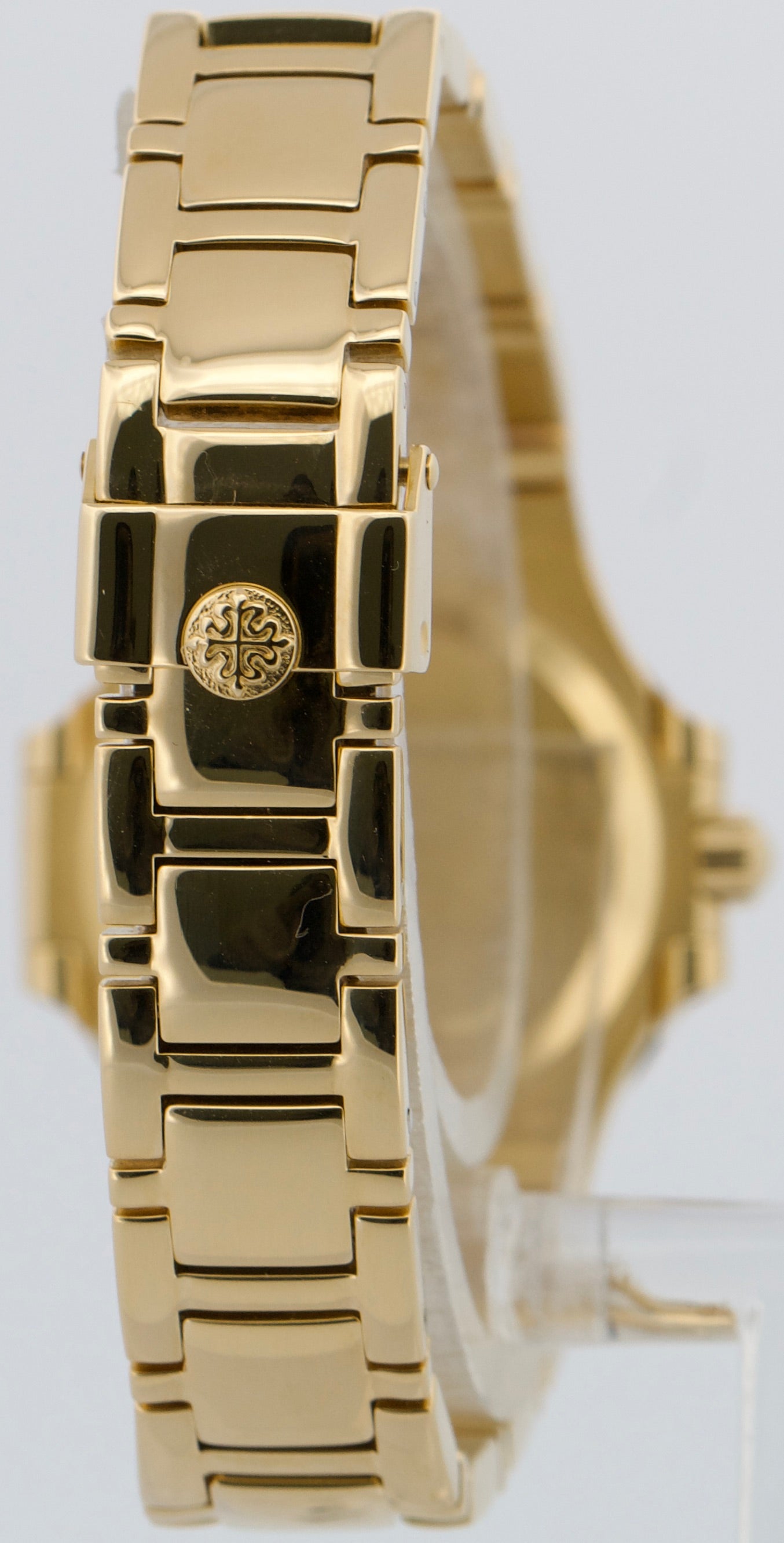 Ladies Patek Philippe Nautilus IVORY 18k Yellow Gold 27mm Quartz 4700/51 Watch