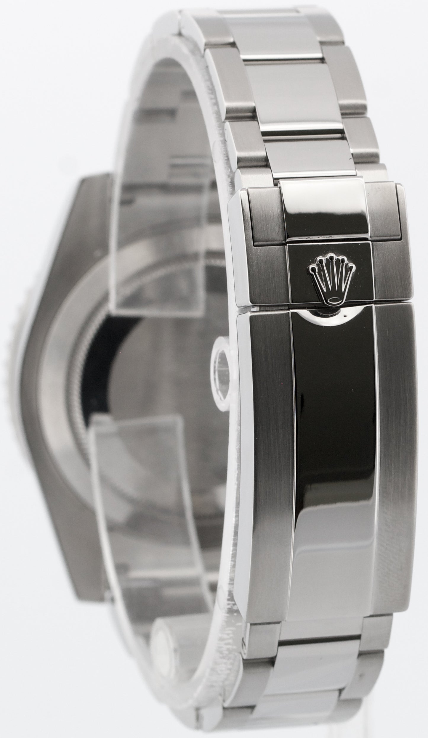 Rolex Submariner Date BLUE DIAMOND SAPPHIRE Stainless Steel 40mm Watch 116610