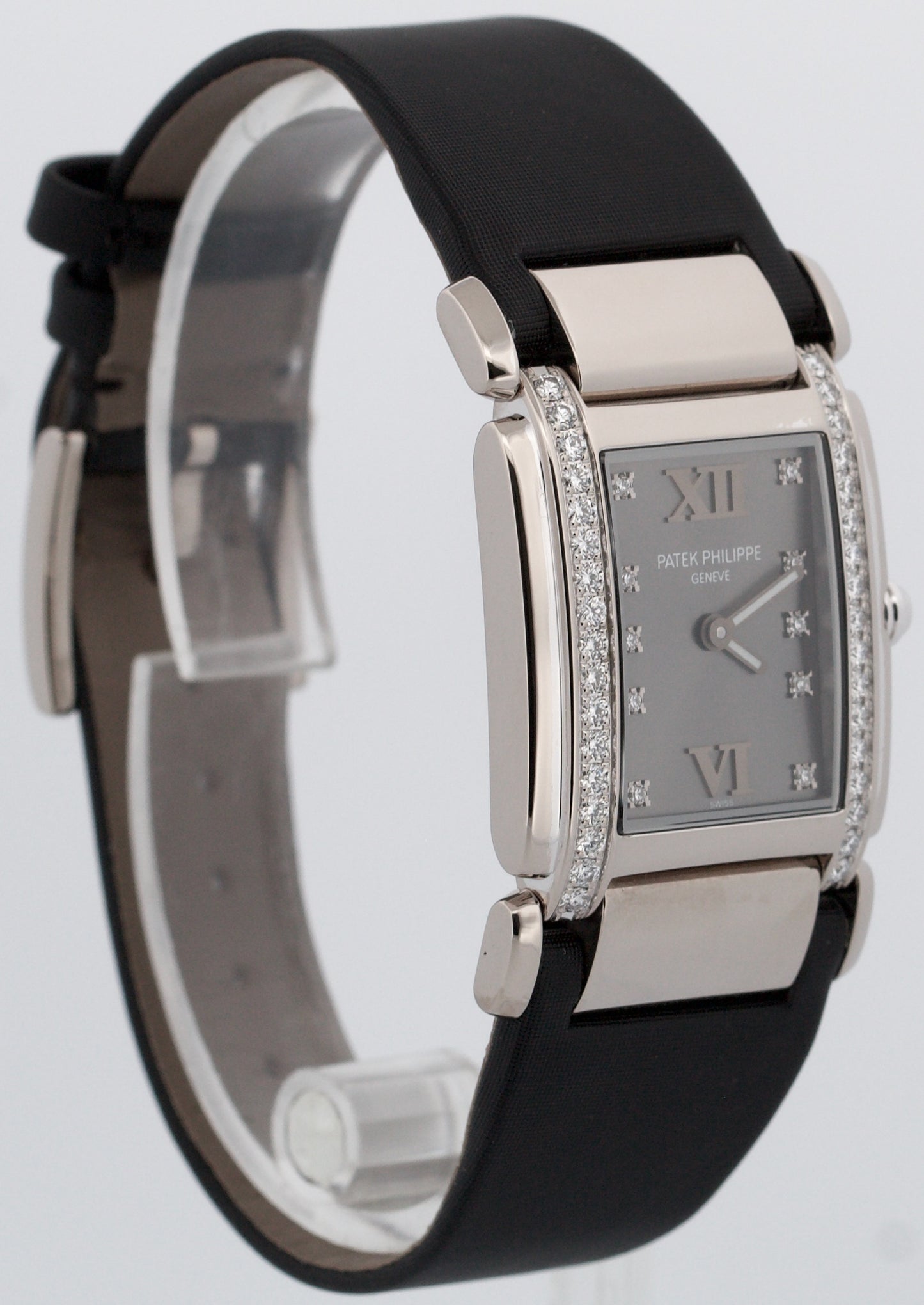 Ladies Patek Philippe Twenty-4 RHODIUM DIAMOND Satin 18K White Gold 30mm 4920G