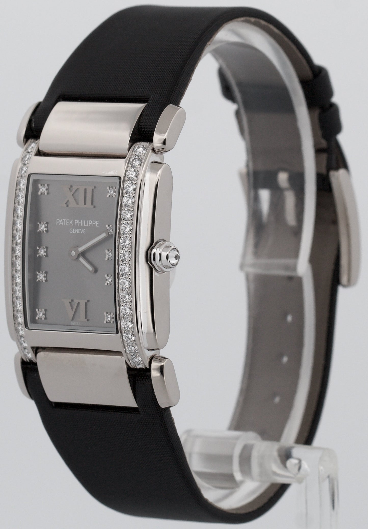 Ladies Patek Philippe Twenty-4 RHODIUM DIAMOND Satin 18K White Gold 30mm 4920G