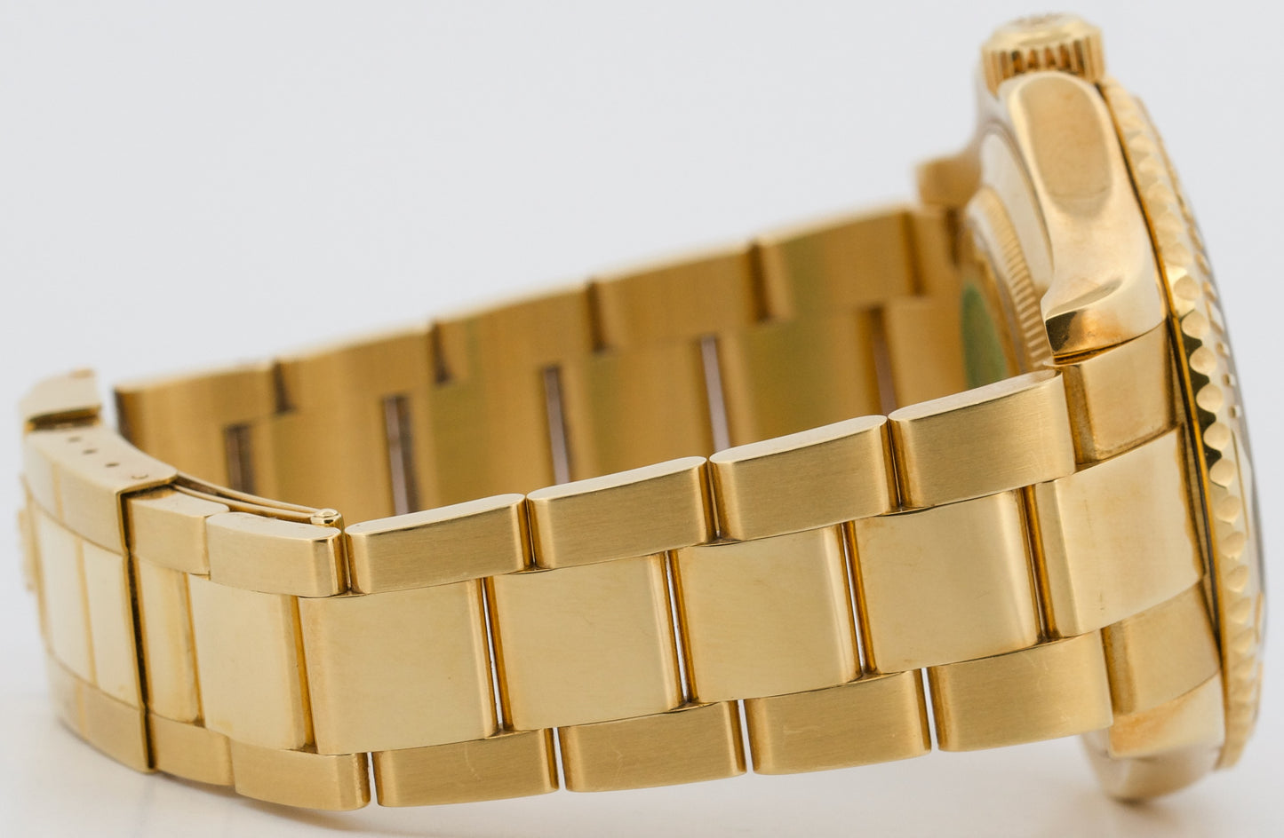 Rolex Yacht-Master 40mm WHITE 18K Yellow Gold Oyster GREEN STICKER Watch 16628