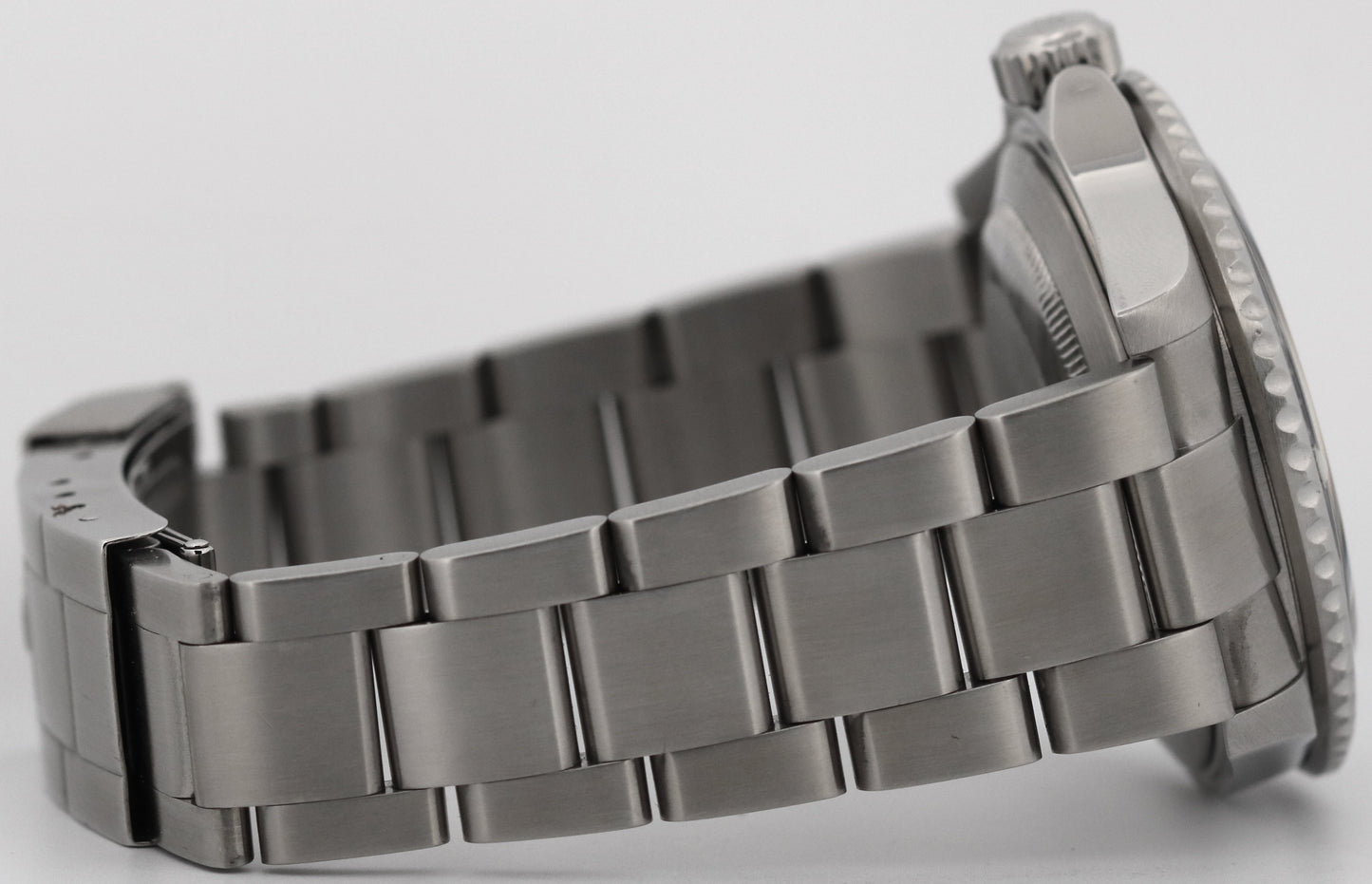 Rolex Submariner Date 16610 40mm Black NO-HOLES CASE Z-Serial 2007 Steel Watch