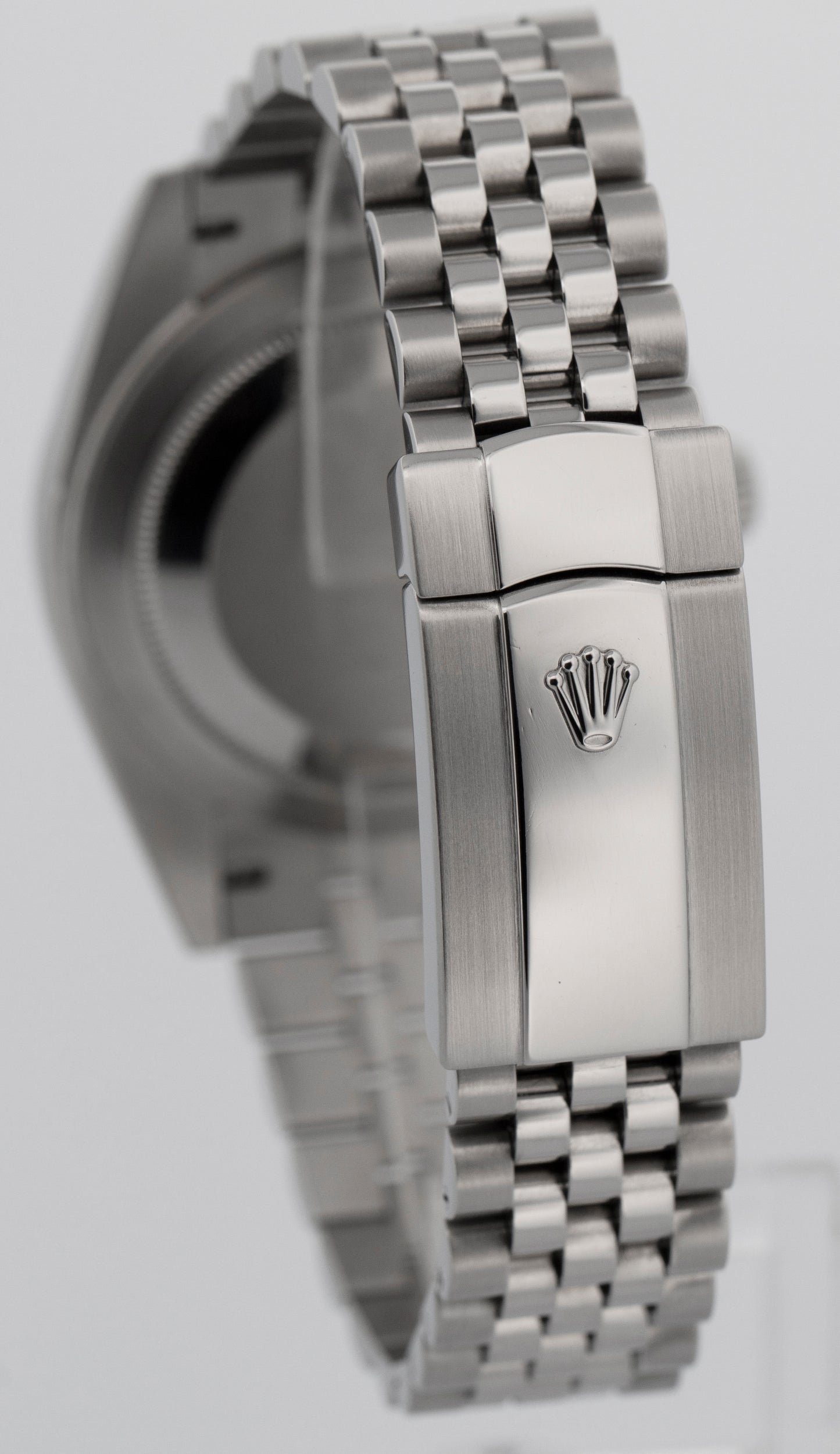 Rolex DateJust 41 SILVER Stainless Steel Jubilee 41mm 126334 Fluted Watch