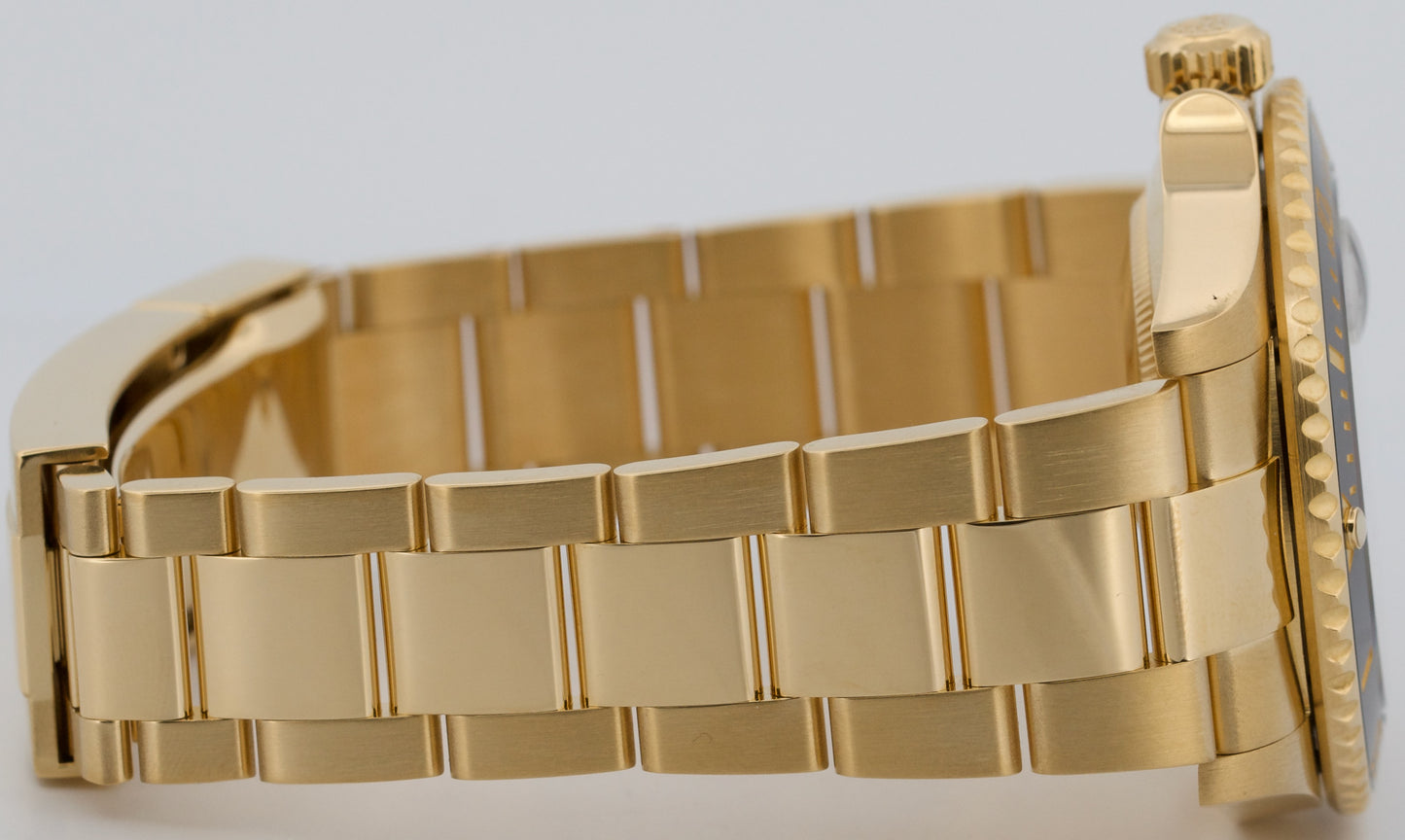 2022 PAPERS Rolex Submariner Date 41 BLACK 18K Yellow Gold Watch 126618 LN BOX