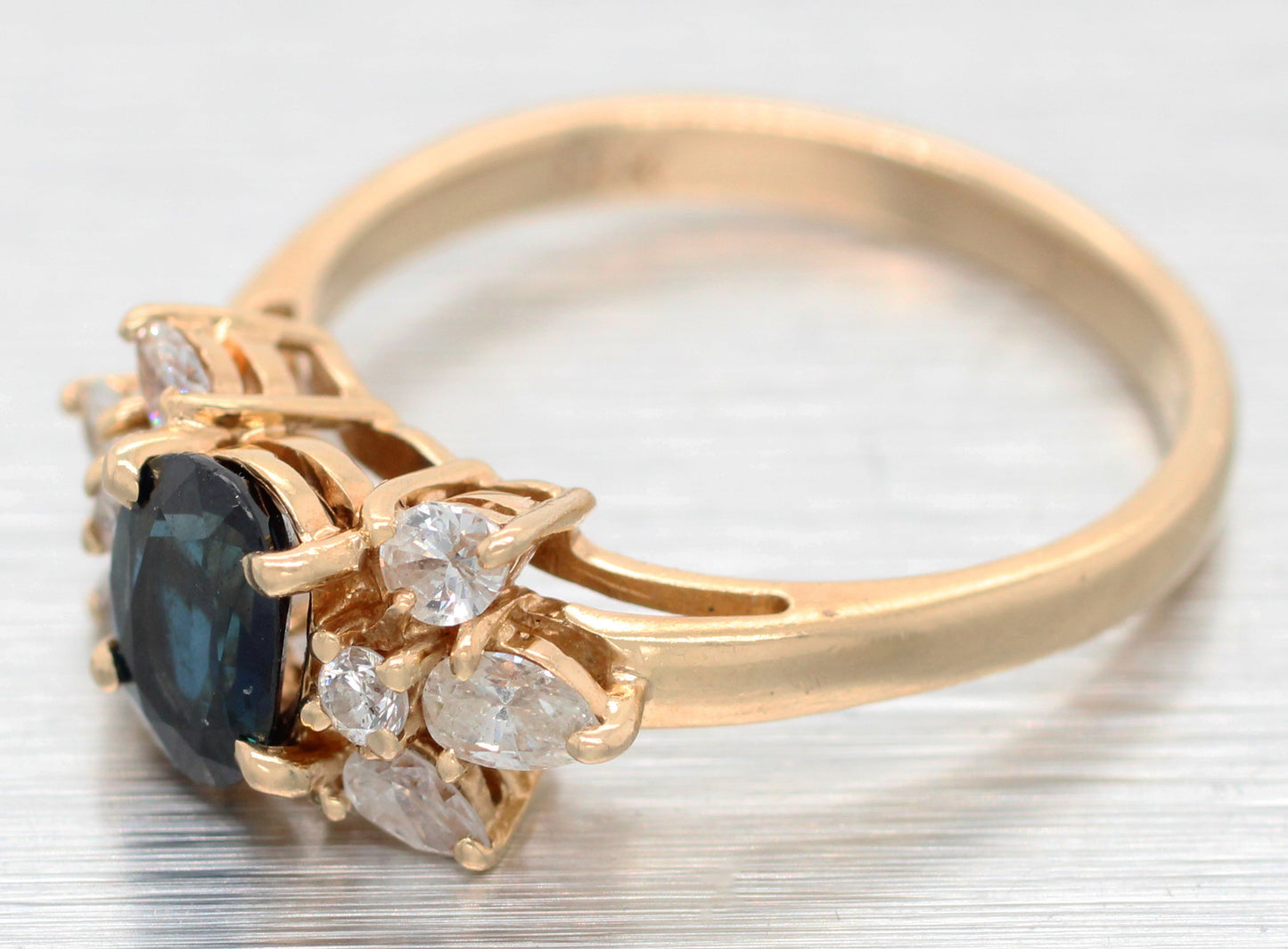 Vintage Oval Cut Blue Sapphire & Diamond Band Ring - 14k Yellow Gold