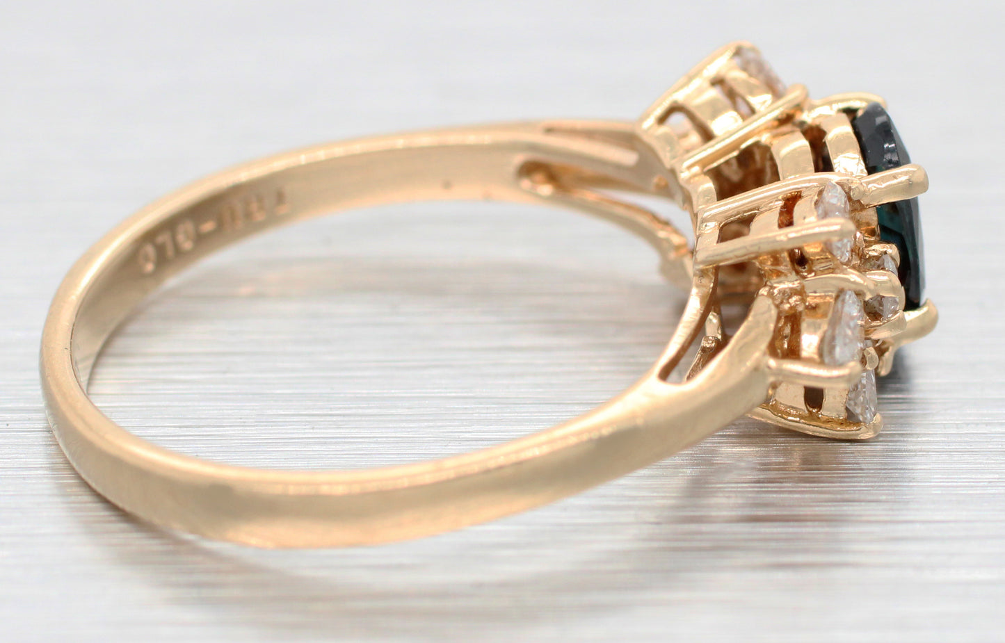 Vintage Oval Cut Blue Sapphire & Diamond Band Ring - 14k Yellow Gold