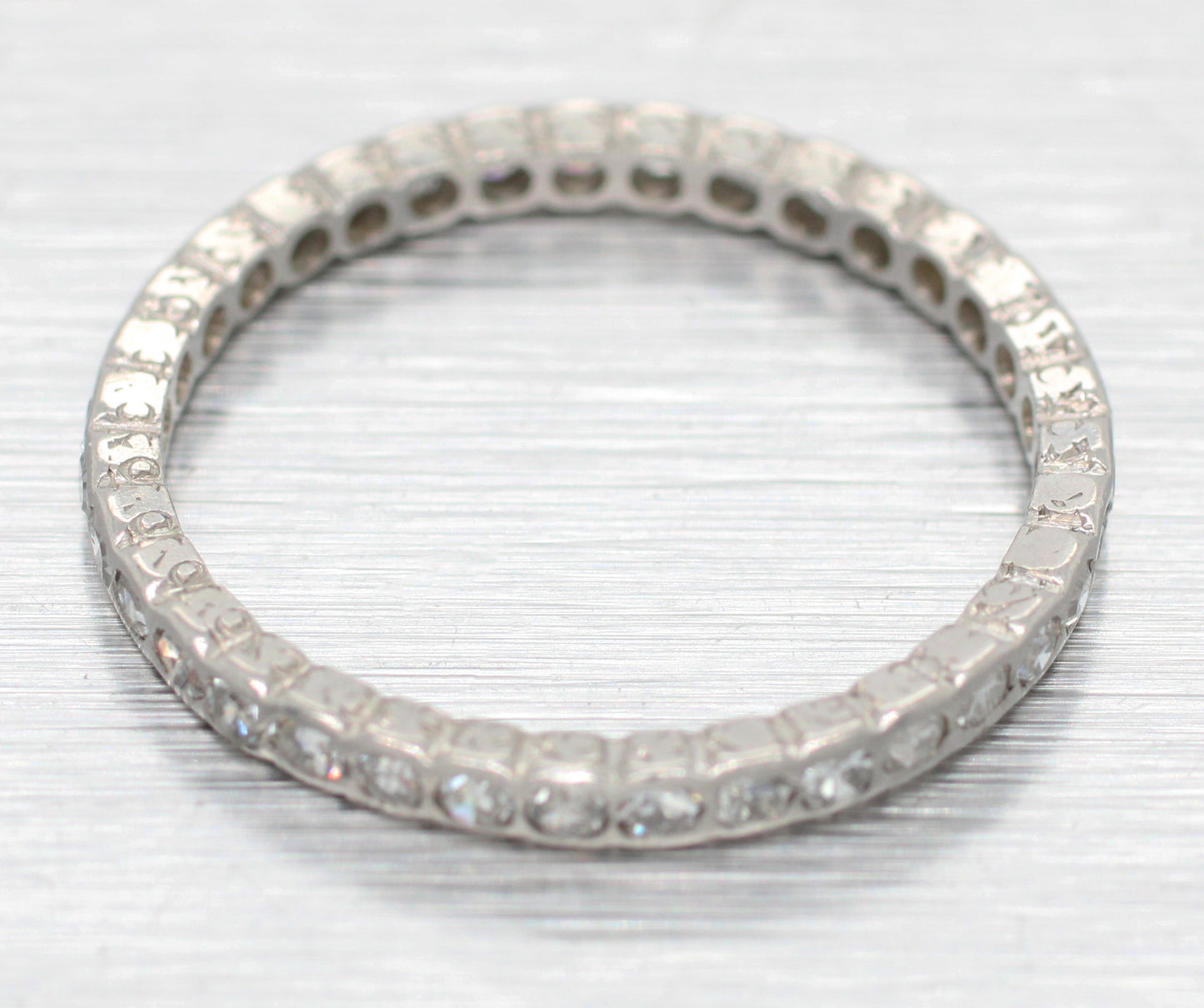 Antique Art Deco 0.20ctw Single Cut Diamond Wedding Band Ring - Platinum