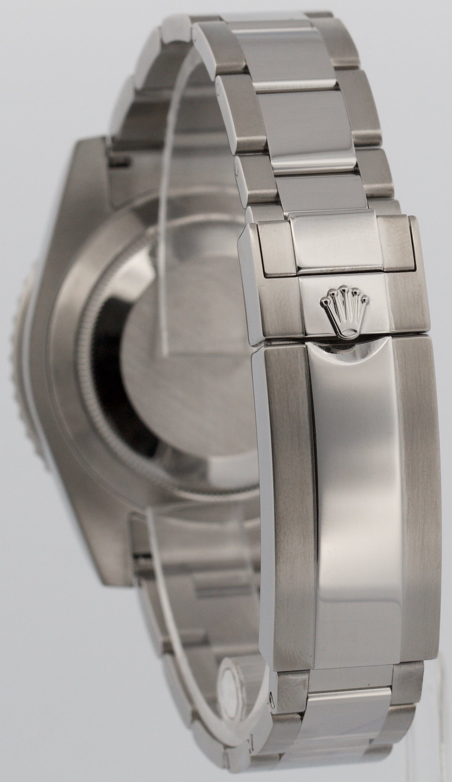 Rolex Submariner Date BLUE DIAMOND SAPPHIRE Stainless Steel 40mm Watch 116610