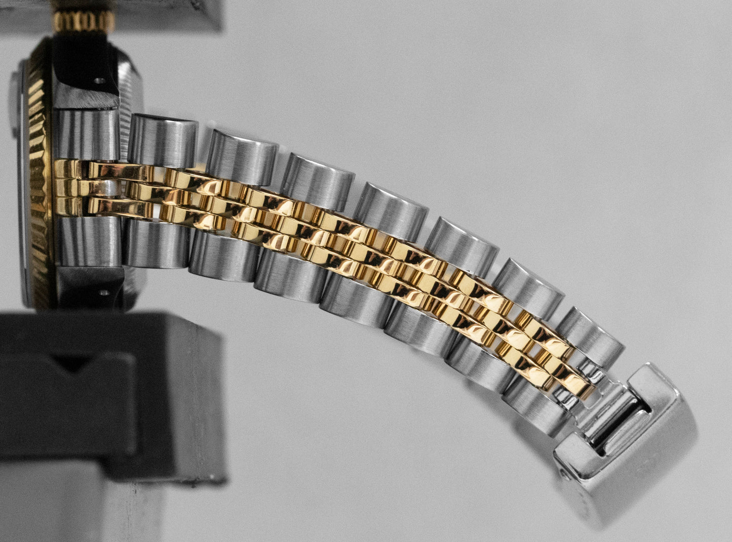 Ladies Rolex DateJust 26mm MOP DIAMOND 18K Yellow Gold Steel JUBILEE 69173 Watch