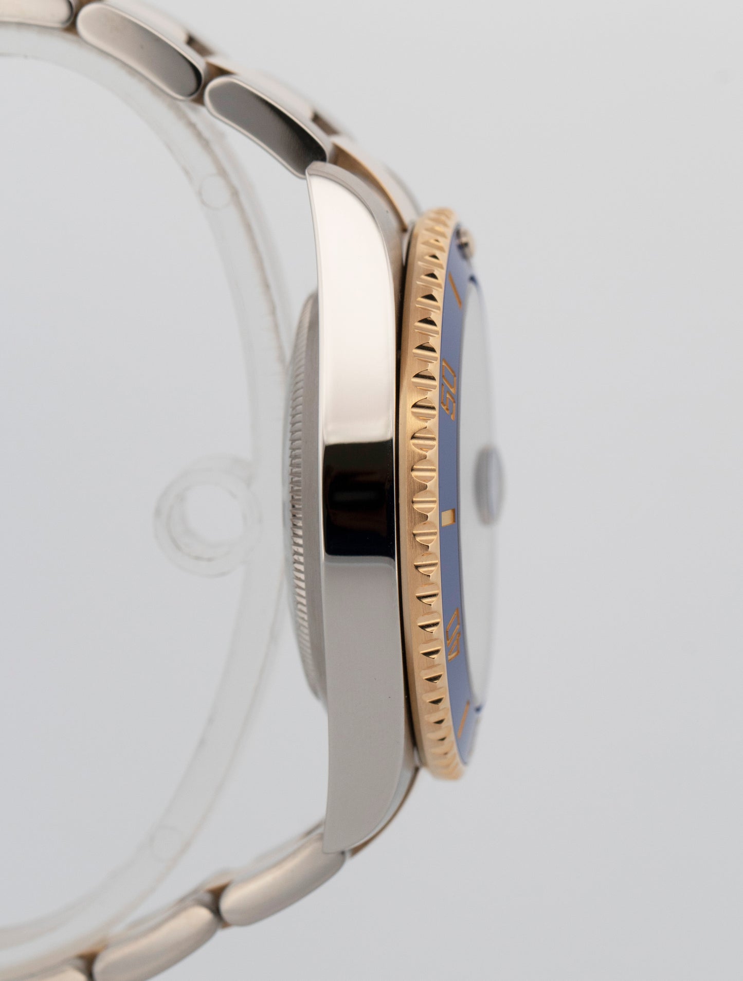 Rolex Submariner Date 18K Yellow Gold Steel BLUE Ceramic 40mm 116613 LB Watch