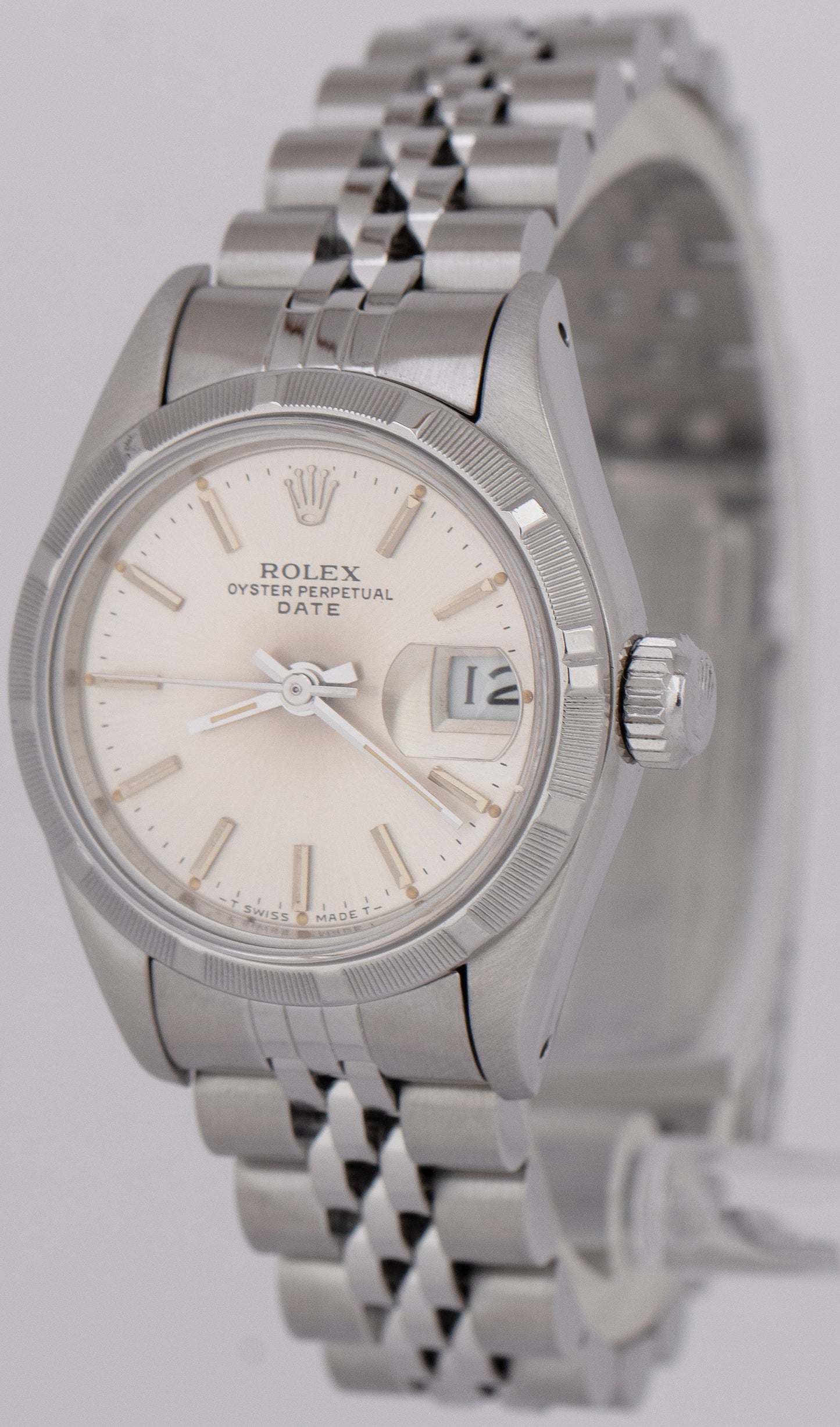 Ladies Rolex Oyster Perpetual Date Silver 26mm Engine-Turned Steel Watch 69190