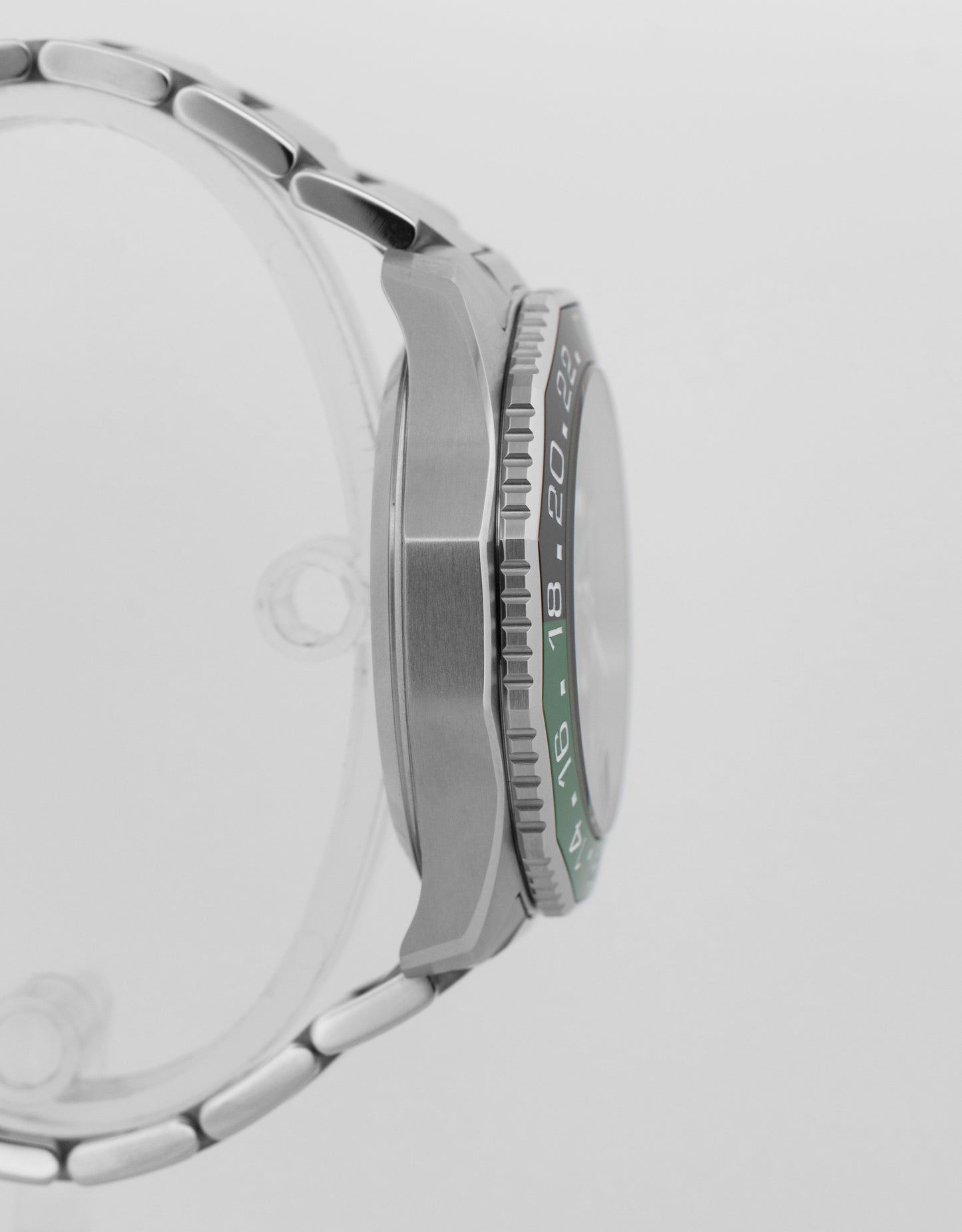 Tag Heuer Aquaracer Green Stainless Steel Gold 41mm Quartz WBP5115.BA0013 Watch