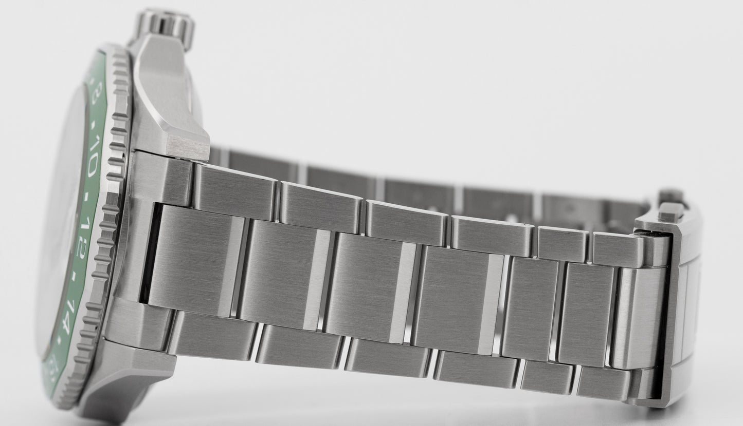 Tag Heuer Aquaracer Green Stainless Steel Gold 41mm Quartz WBP5115.BA0013 Watch