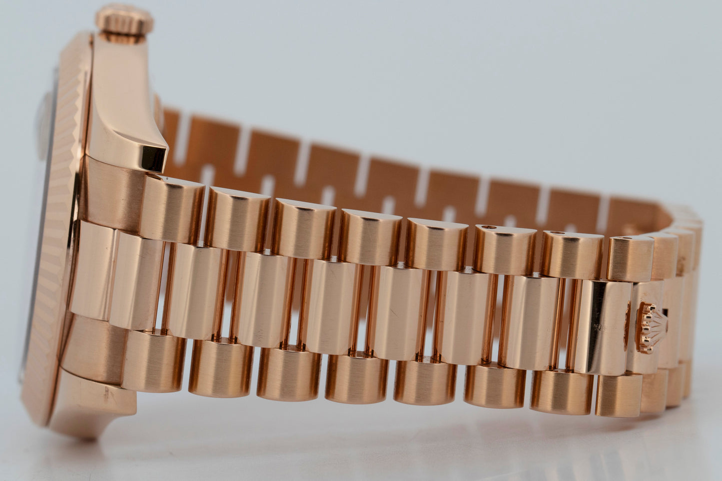 2015 PAPERS Rolex Day-Date II 18K Rose Gold Concentric Sundust 41mm 218235 BOX