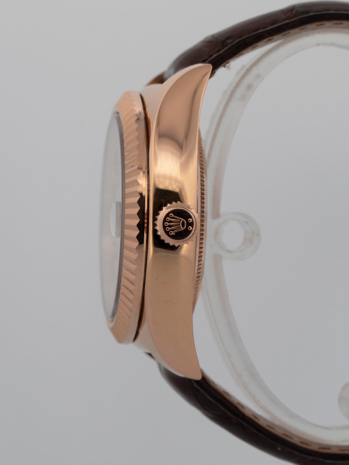 PAPERS Rolex Sky-Dweller White 42mm 18K Rose Gold Fluted Date Watch 326135 BOX