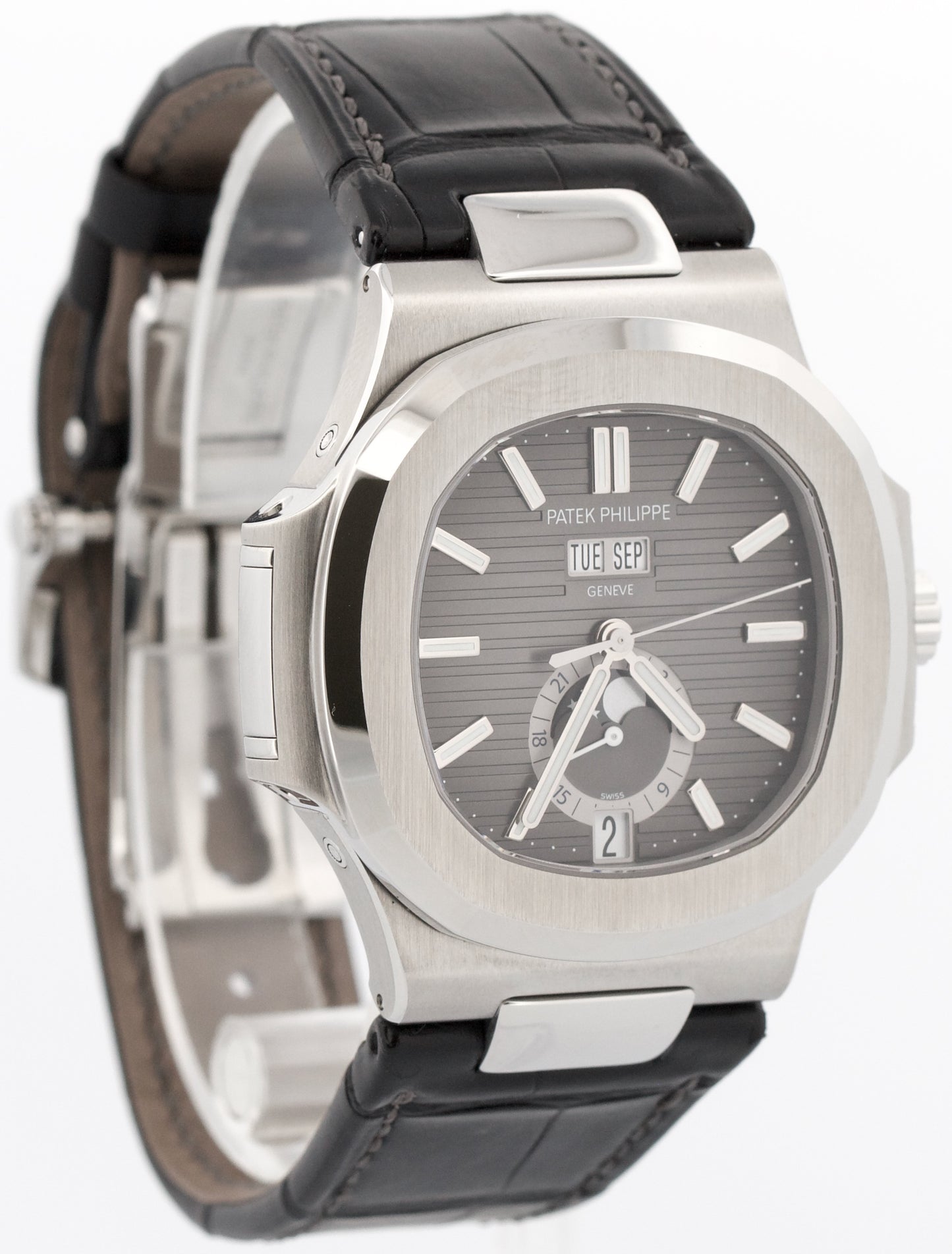 NEW 2025 PAPERS Patek Philippe Nautilus Moonphase Steel 40.5mm 5726A-001 BOX