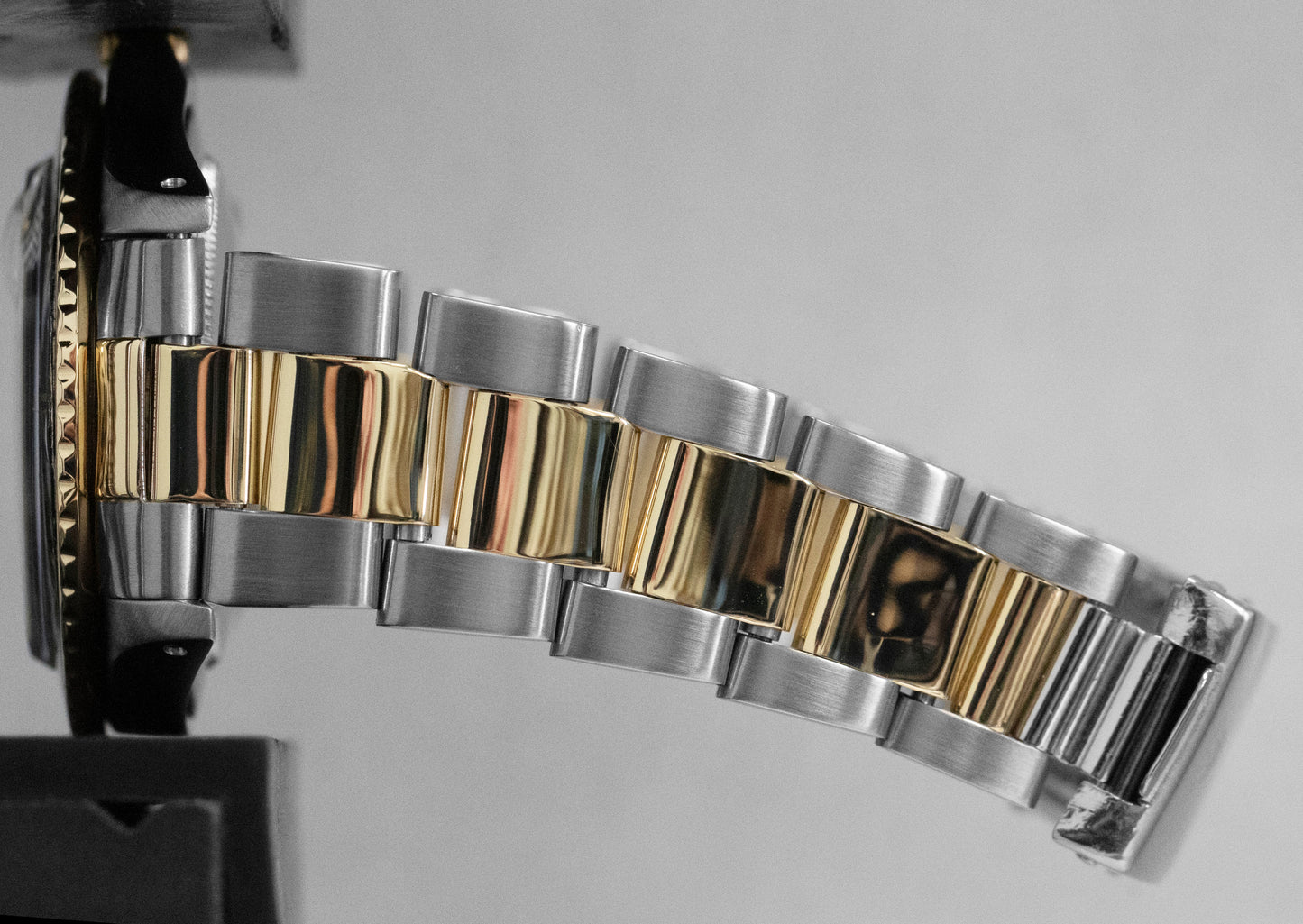 Rolex GMT-Master II BLACK DIAMOND Two-Tone Yellow Gold Steel 40mm 16753 Watch