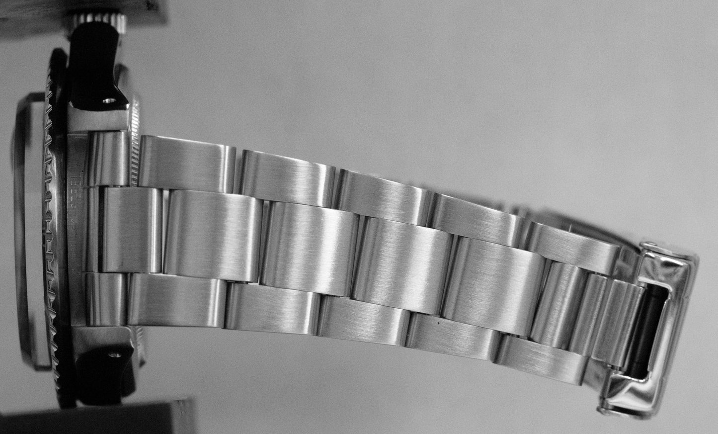 VINTAGE Rolex Submariner BLACK Stainless Steel 40mm 1680 Dive Date Watch