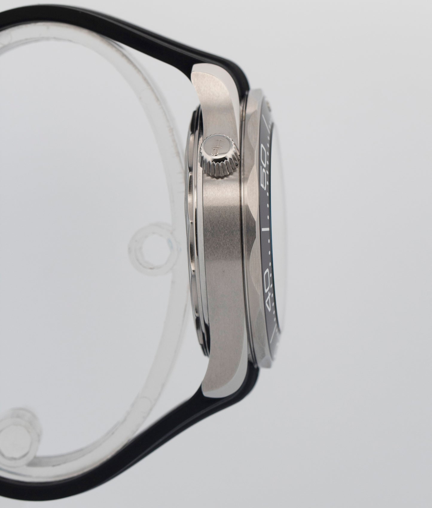 NEW 2025 Omega Seamaster 300 Co-Axial PAPERS 42mm White 210.32.42.20.04.001 BOX