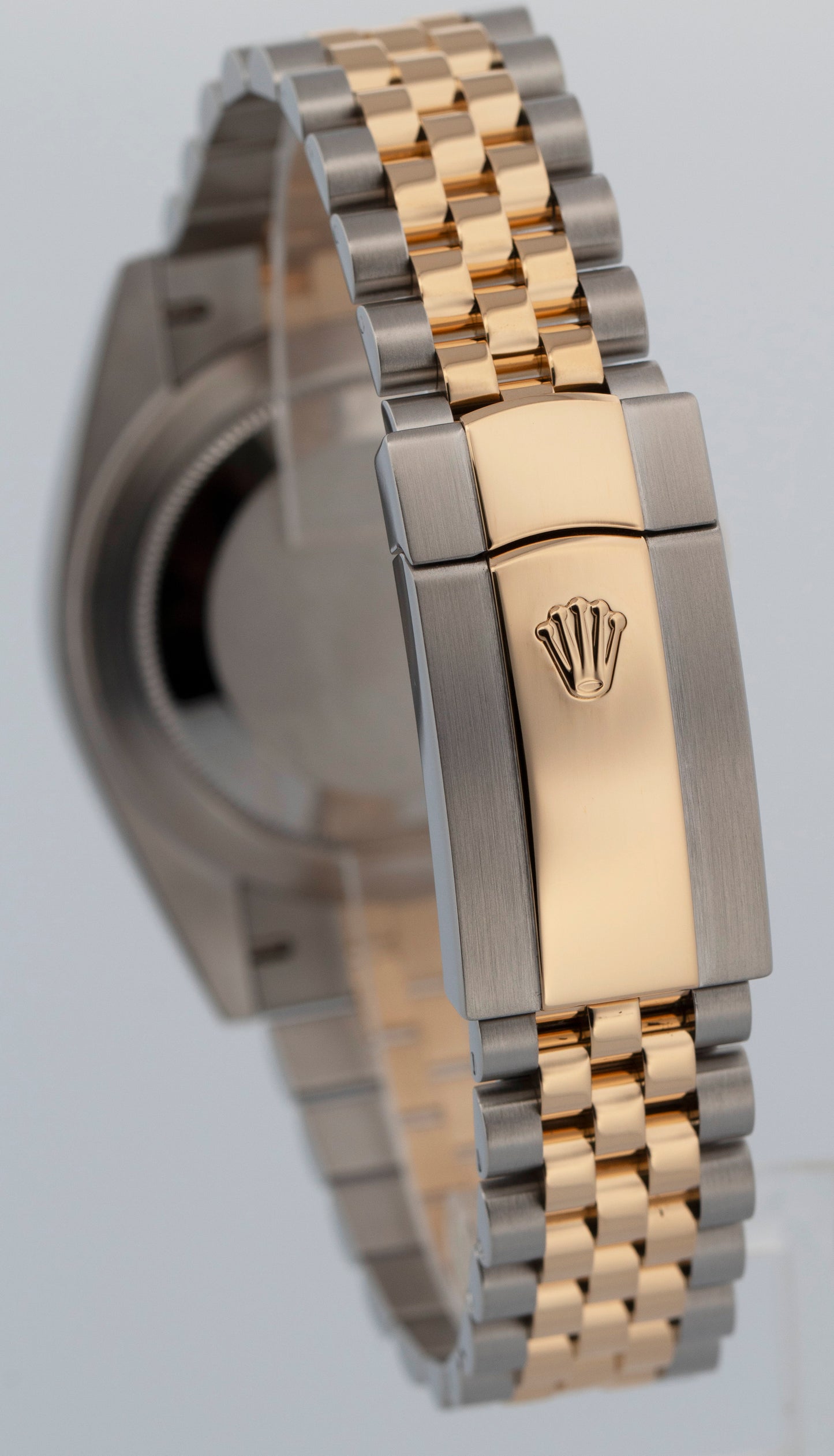 Rolex DateJust 41 BLACK Two-Tone Steel Yellow Gold 41mm Jubilee 126333 Watch