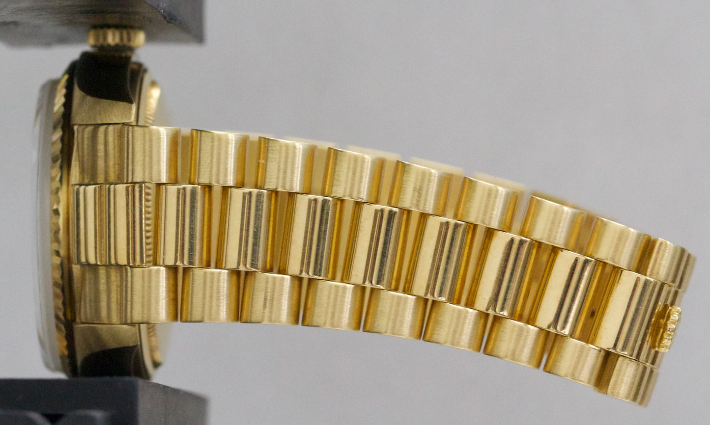 Rolex Day-Date President CHAMPAGNE DIAMOND SAPPHIRE STRING 36mm 18K Gold 18038