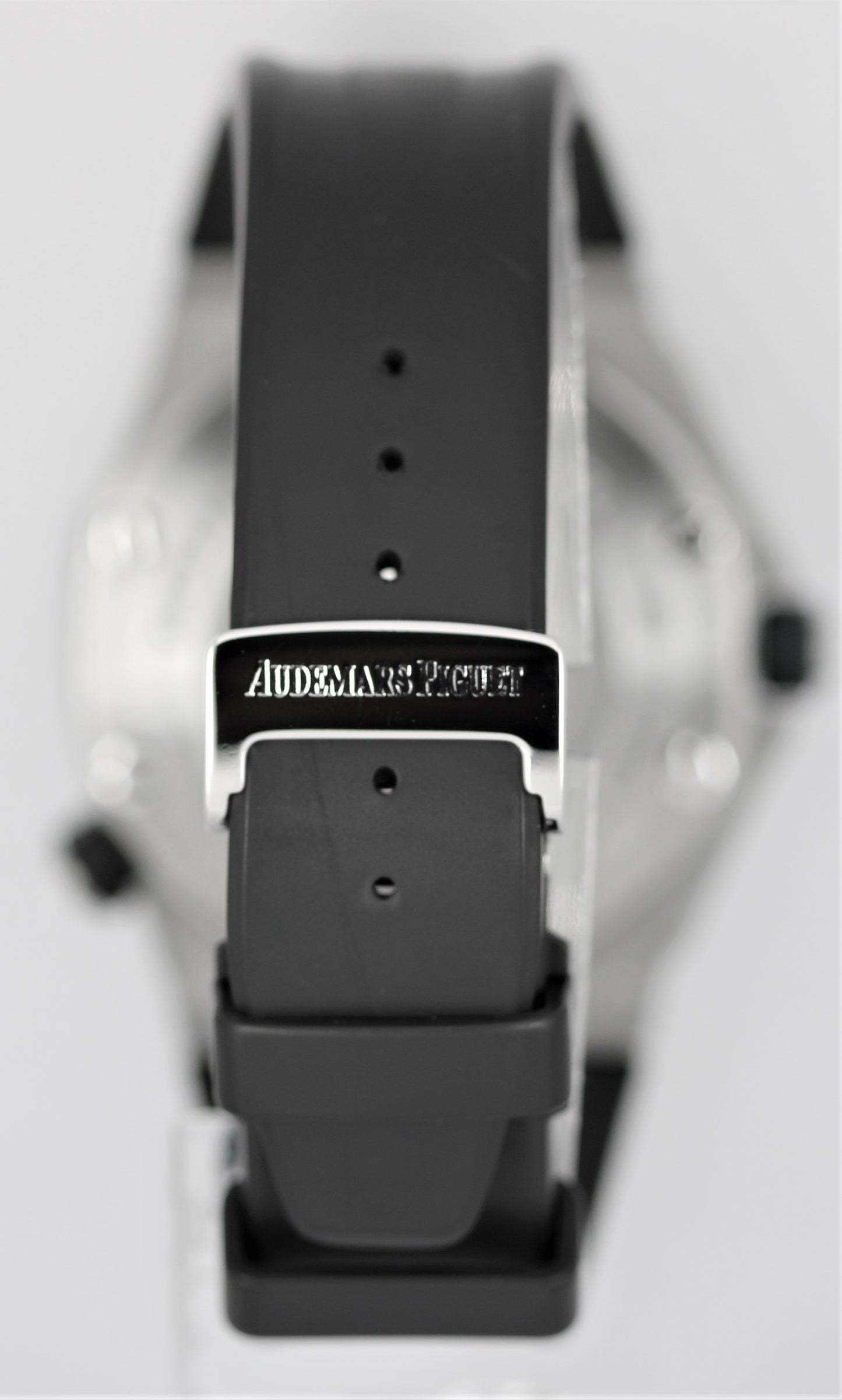 Audemars Piguet RoyalOak Offshore Boutique Black 44mm 15701ST.OO.D002CA.01 Watch