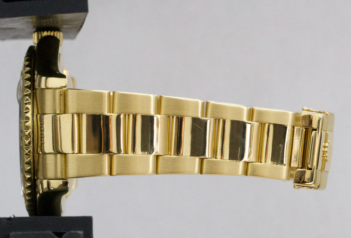 Rolex Yacht-Master 40mm WHITE 18K Yellow Gold NO-HOLES Automatic Oyster 16628